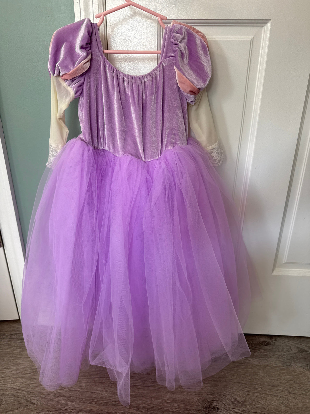 #149 Girls 2-3 Rapunzel Dress