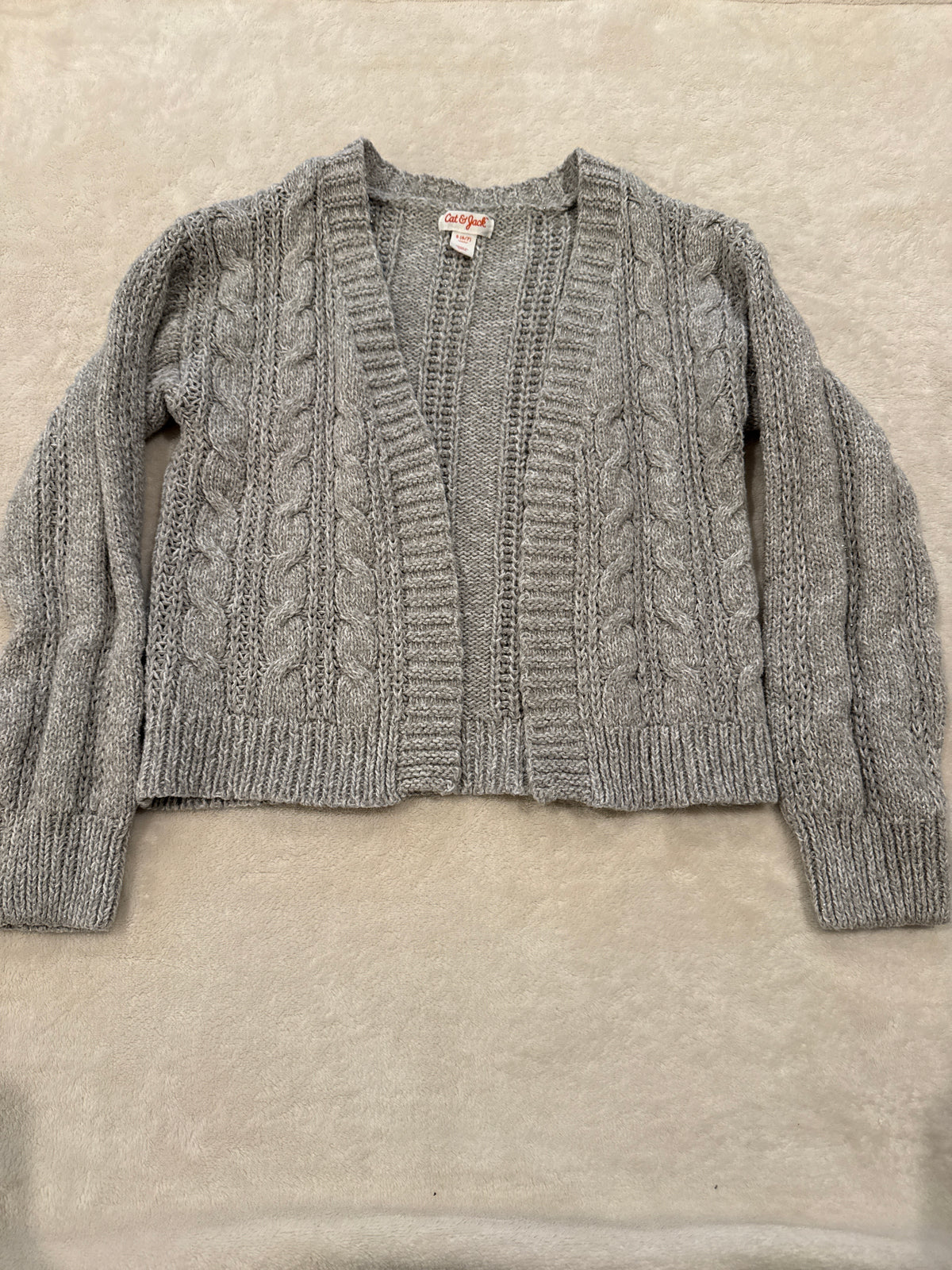 #81 Girls 6/7 Cat and Jack Gray sweater with sparkle thread throughout euc