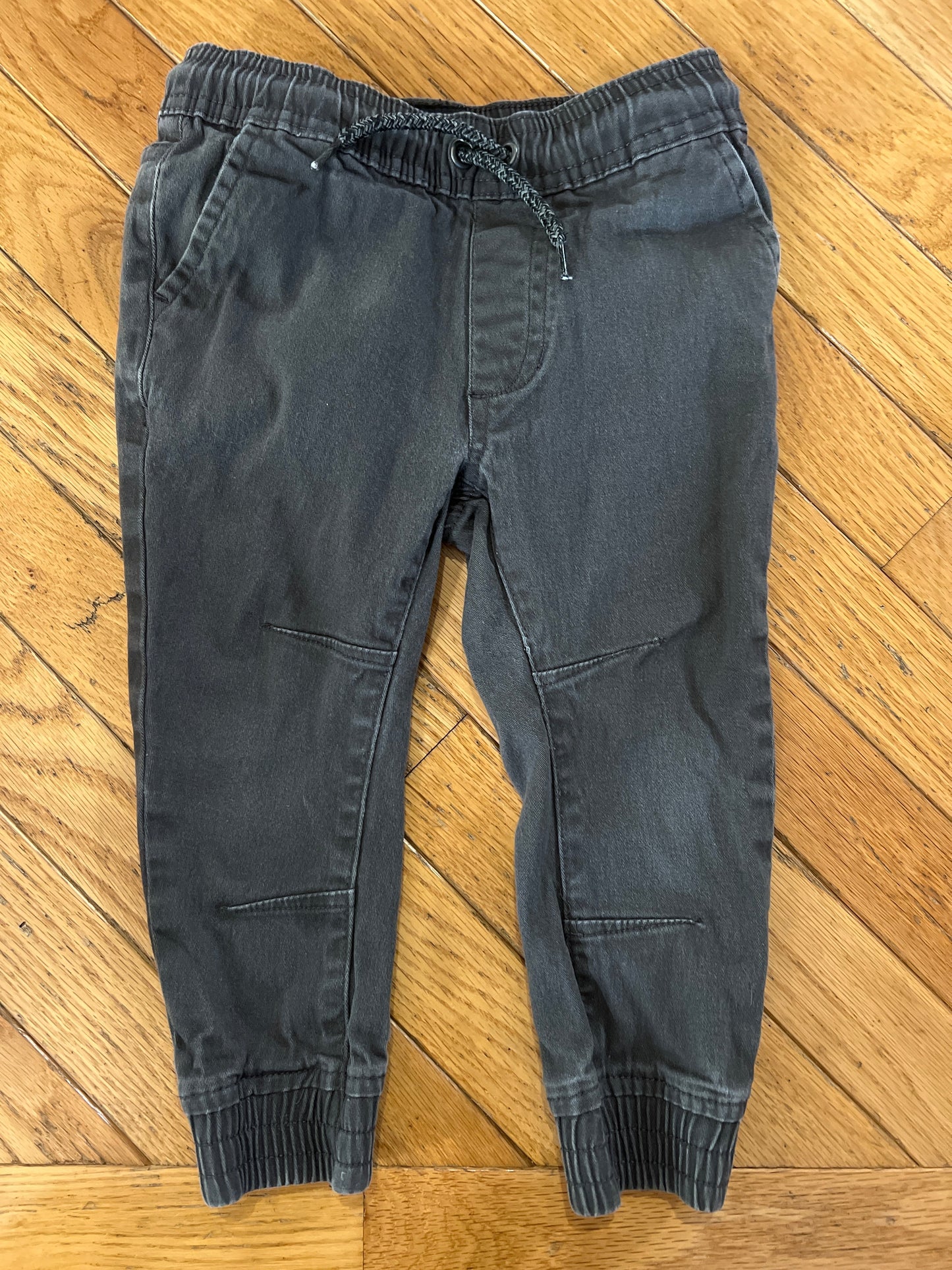 155 Joe’s 2t charcoal joggers with drawstring and pockets VGUC