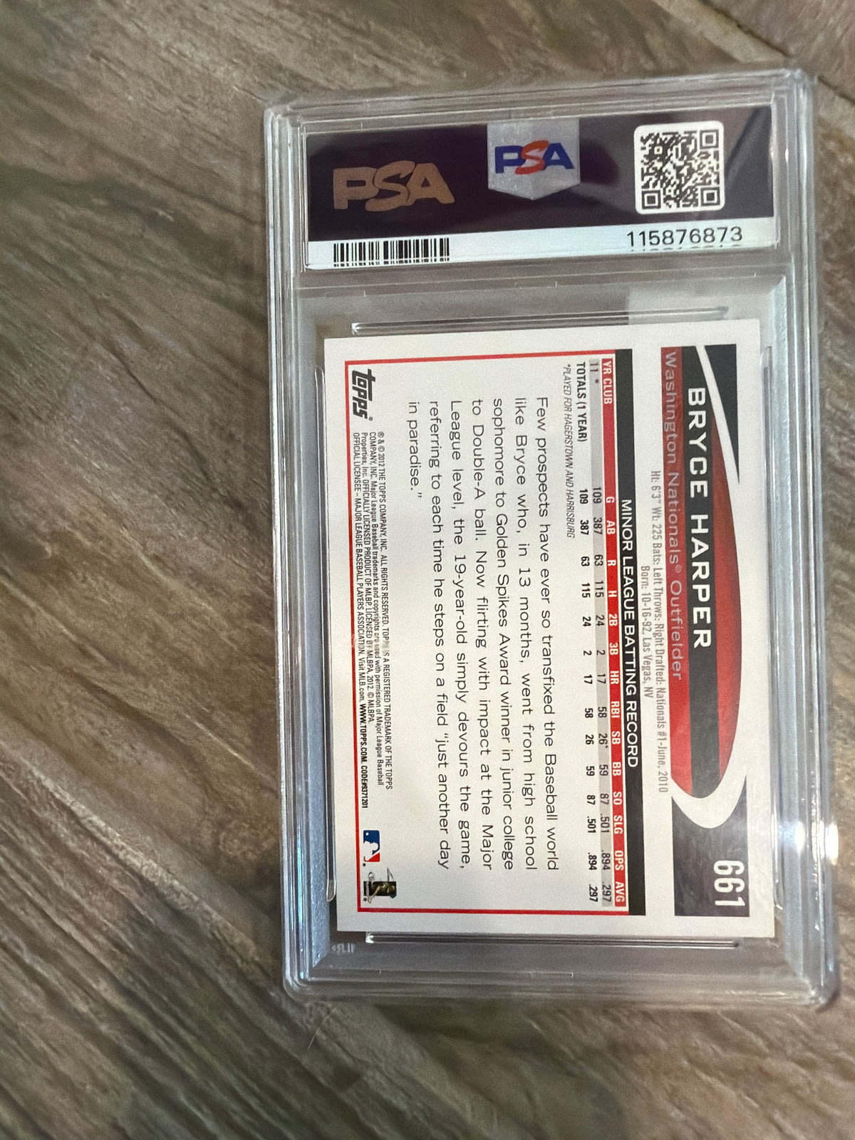 #198 Graded Topps Baseball Card