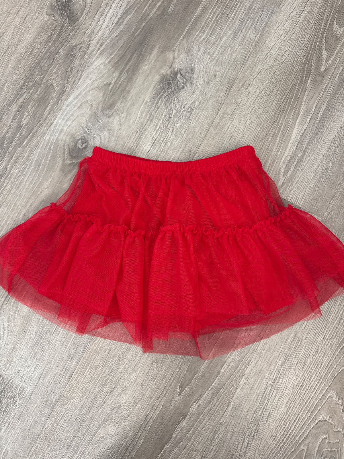 #149 Girls 4/5 circo red tulle skirt