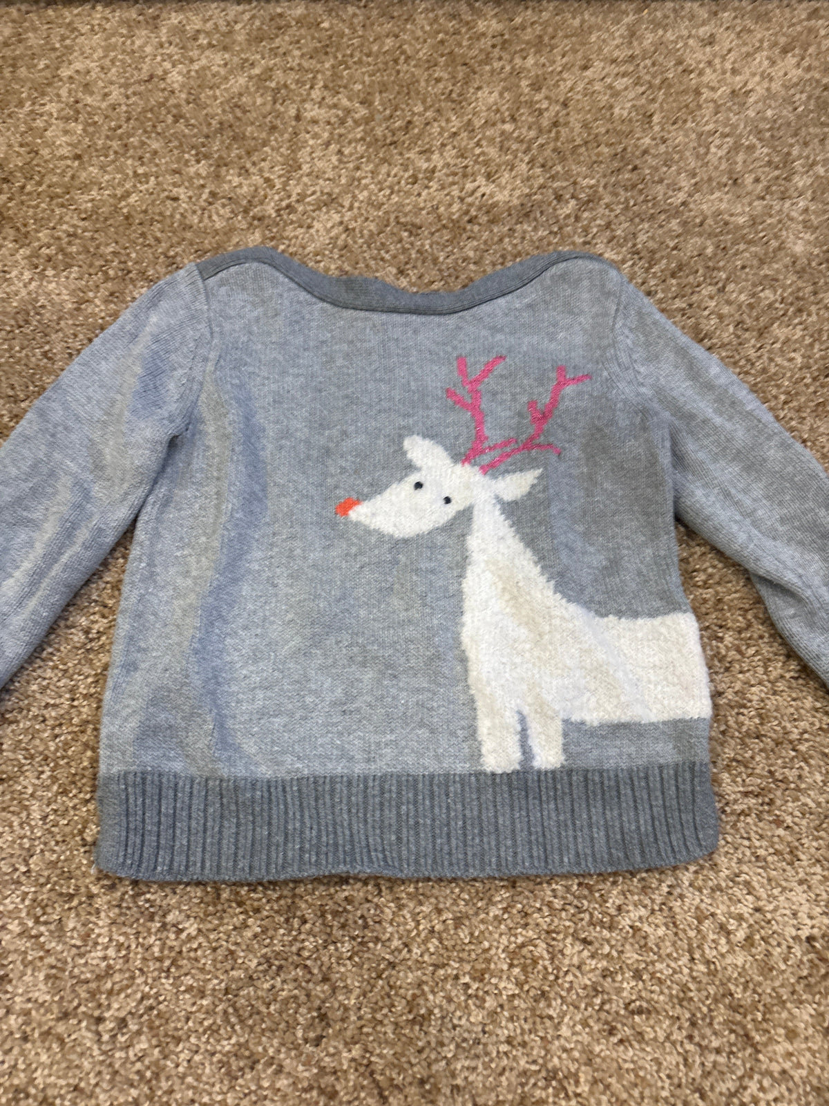 #47, girls 4T, Gap grey reindeer sweater
