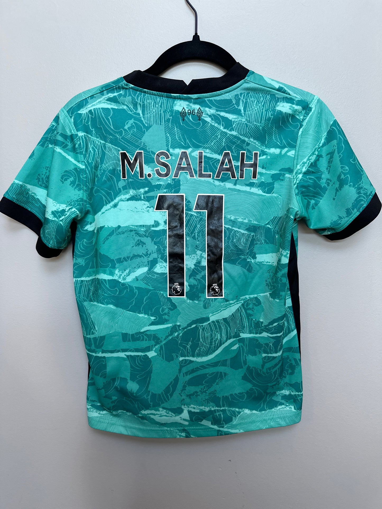 #130 Liverpool FC  Jersey Sz 24 Boys Sz 10