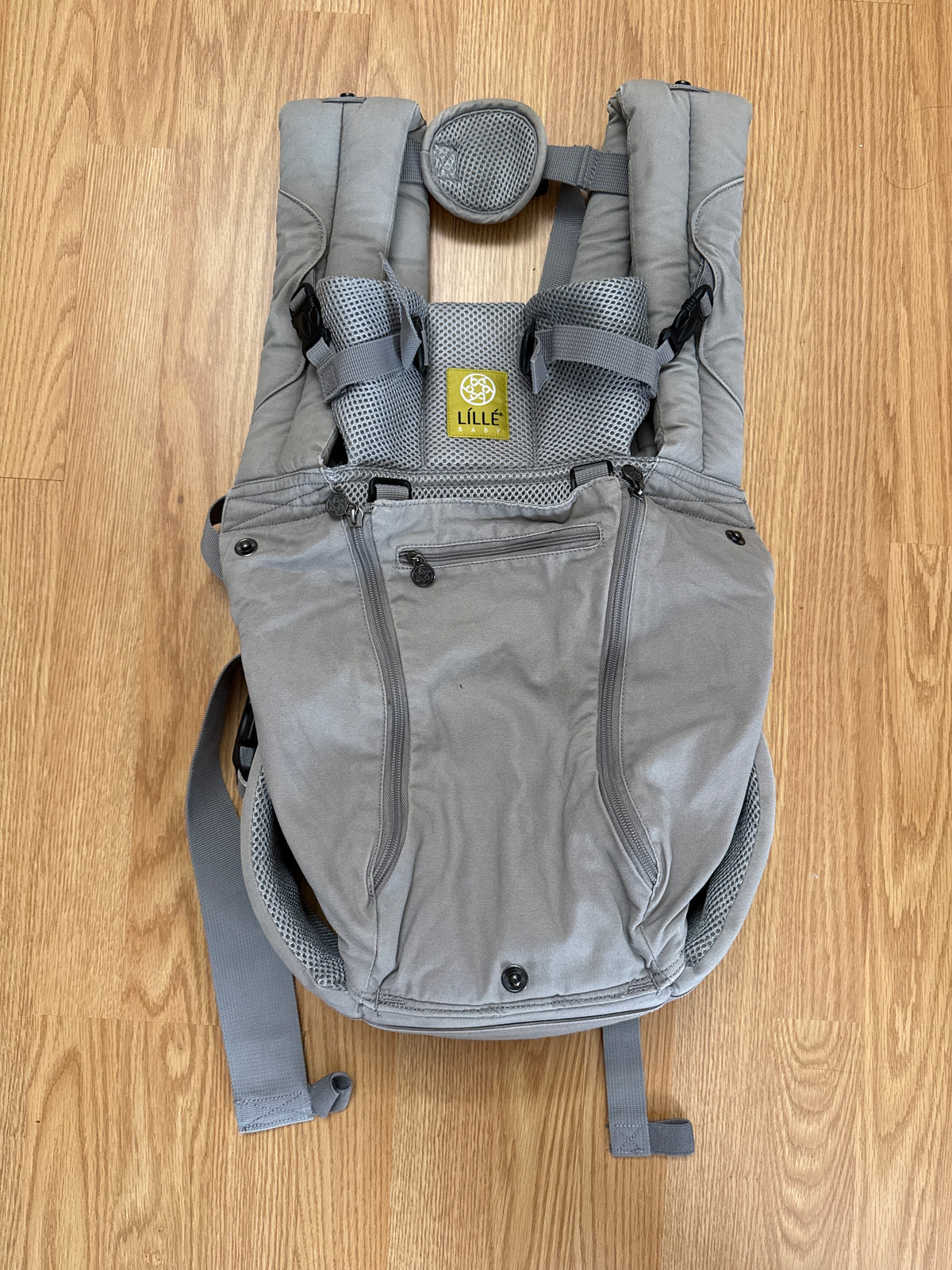 #87 lillebaby all seasons baby carrier