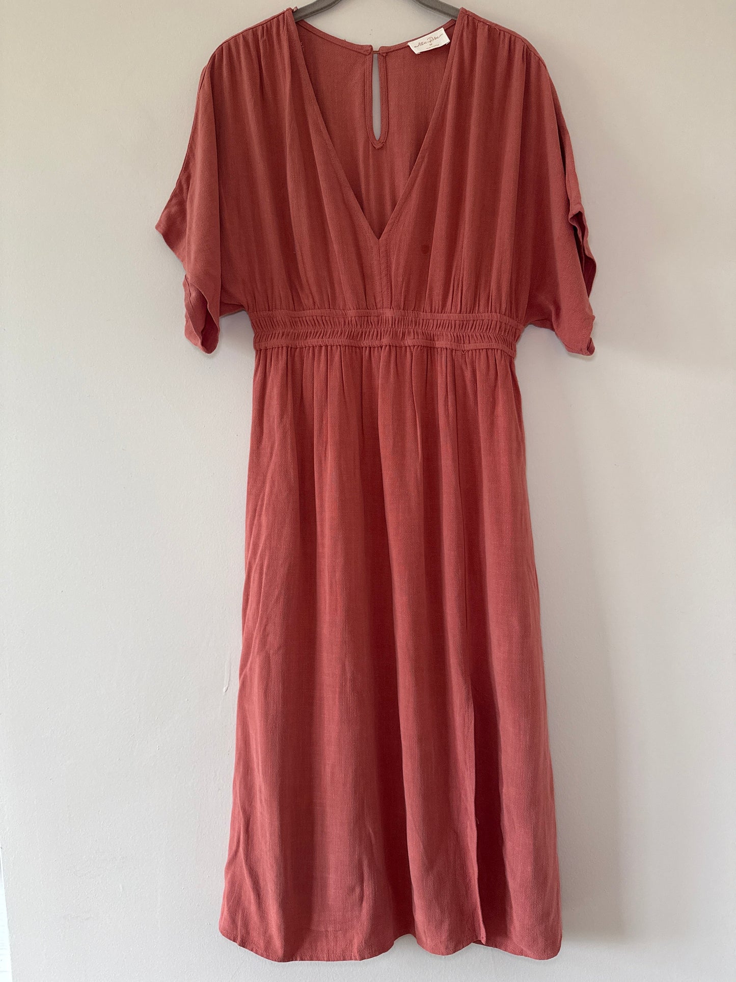 Seller #127 Women’s mid length dress size medium