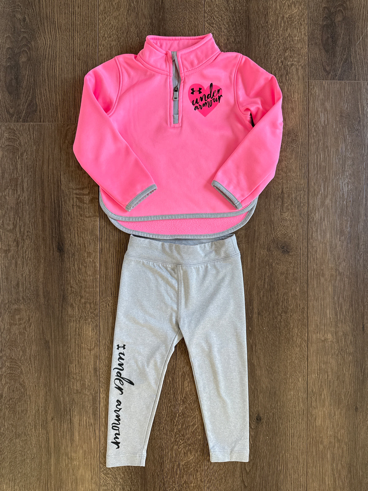 #173 Girls 18m Under Armour 2-piece set