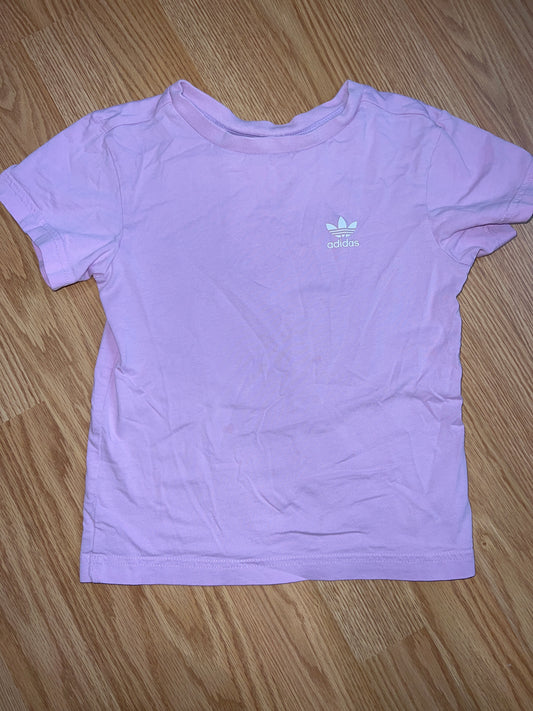 89A Adidas girls size 5-6 light purple tshirt VGUC