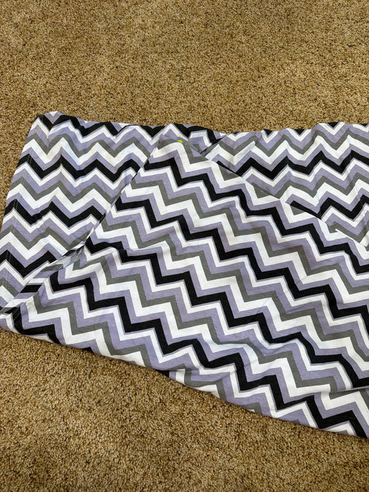 #47 itzy ritzy nursing cover