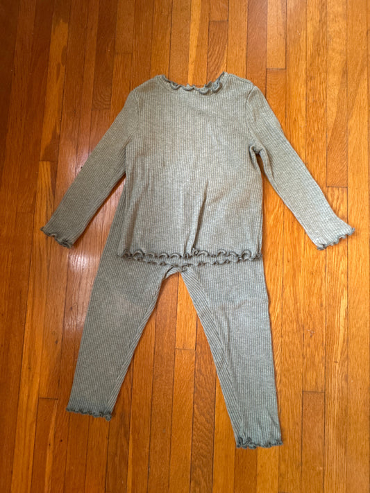 Seller #127 Old Navy Monochrome outfit, Girls size 3T