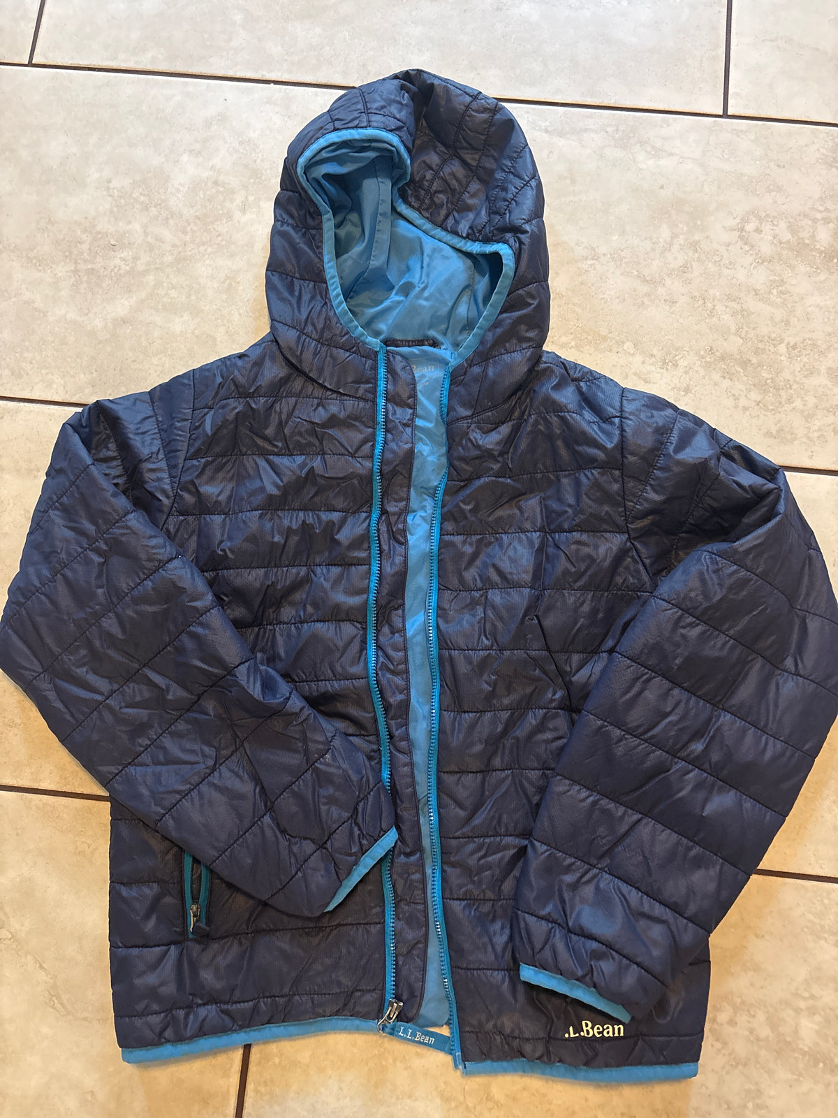 #166 boys L.L.Bean S(8) light winter jacket