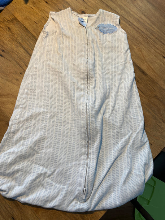 Seller #86 *REDUCED* Halo sleep sack (birth to 6 months)