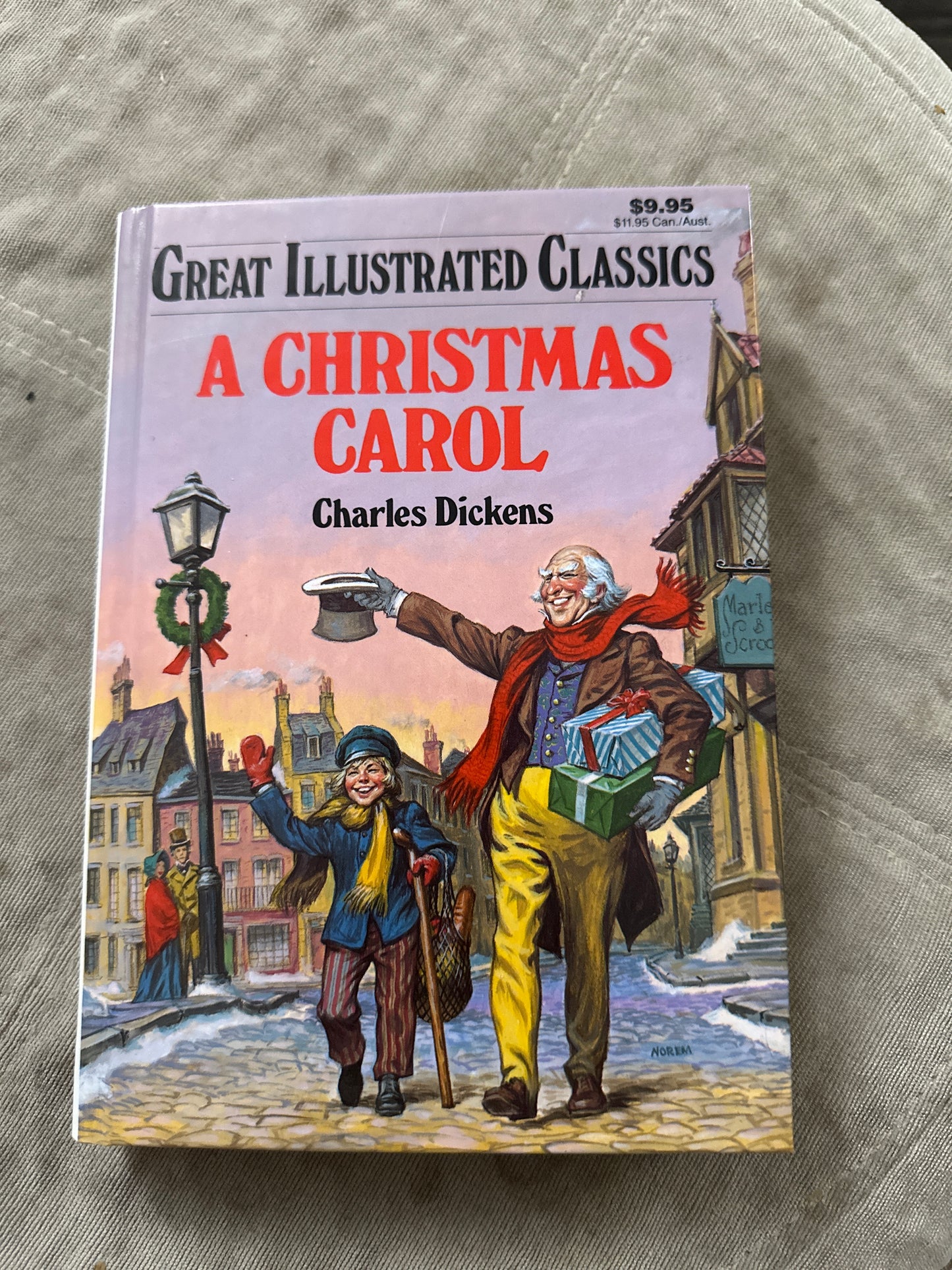 #111 A Christmas Carol Charles Dickens Illustrated Classics