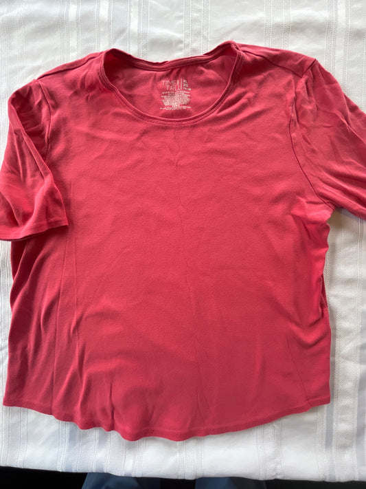 #57 Women’s XL short sleeve shirt EUC
