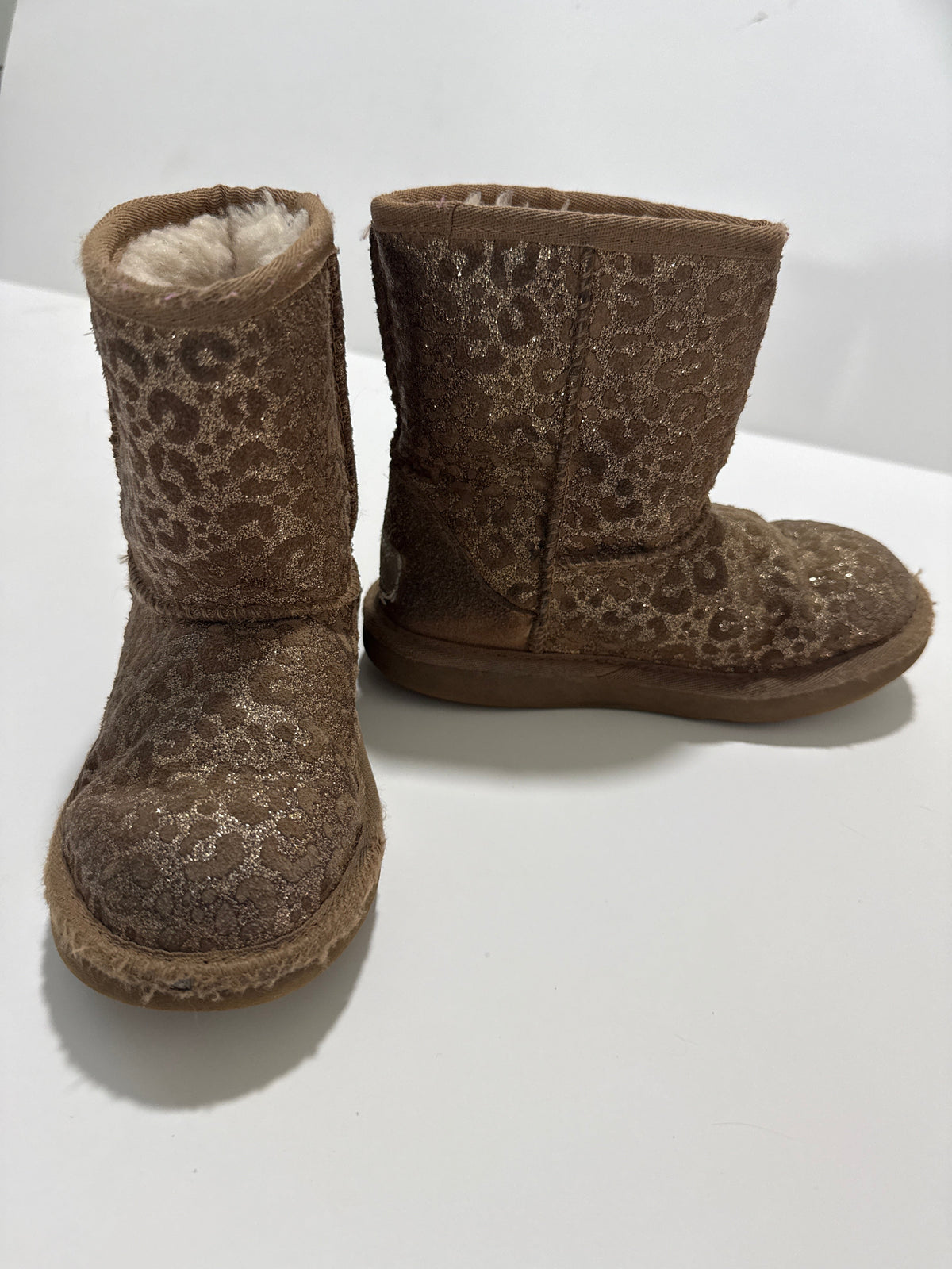 #64 Girls Ugg Classic Glitter Leopard Boots VGUC Size 12