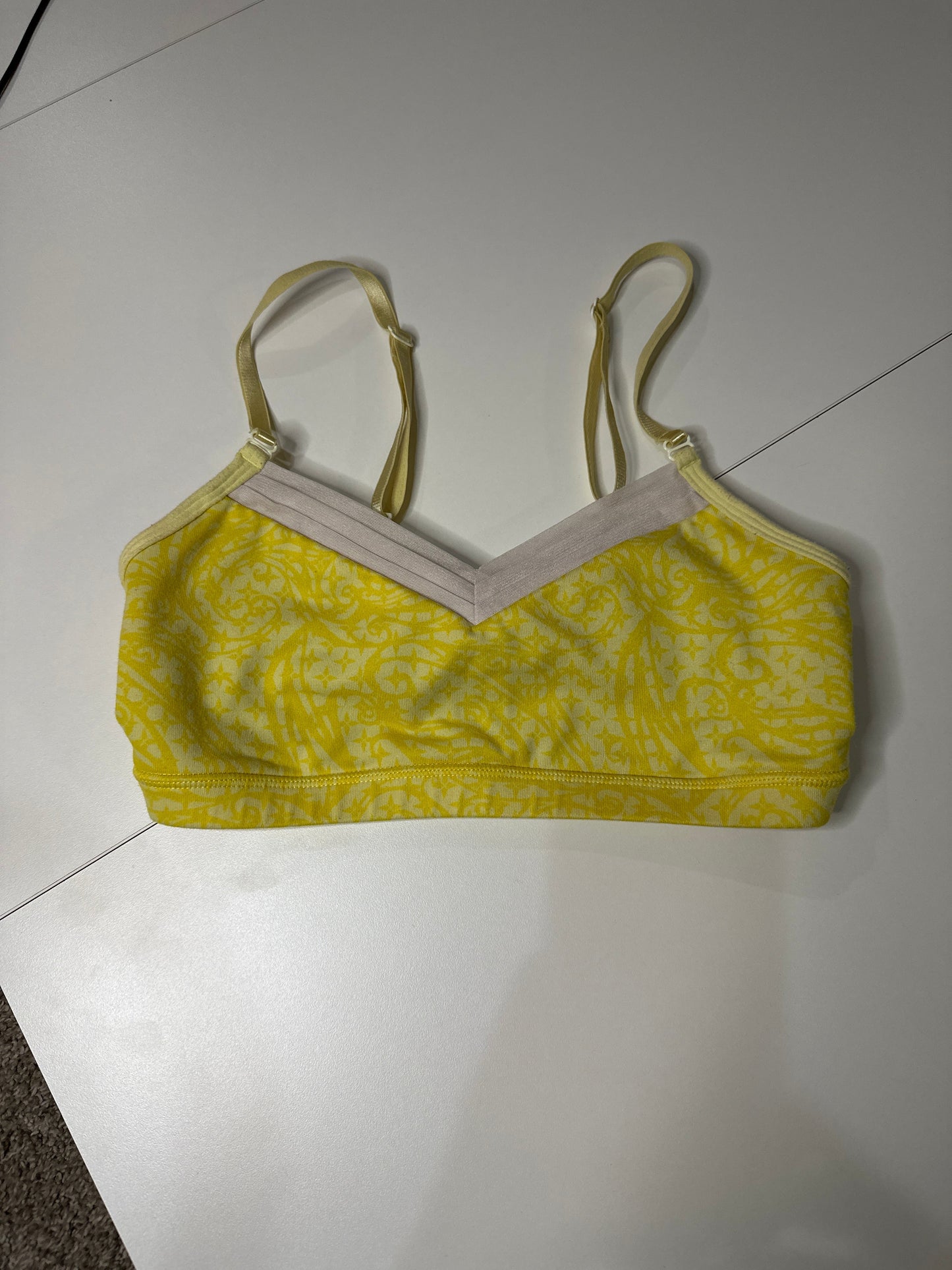 #133 Lululemon Sz 4 Yellow Sports Bra