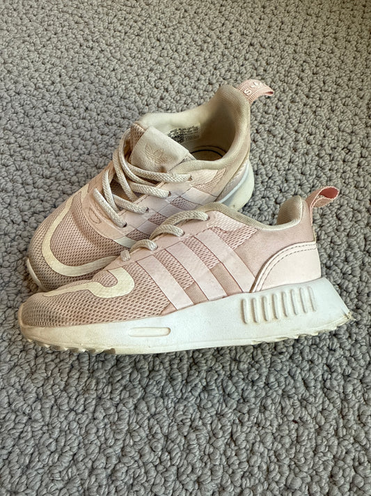 Seller 8 - girls size 7 light pink Adidas