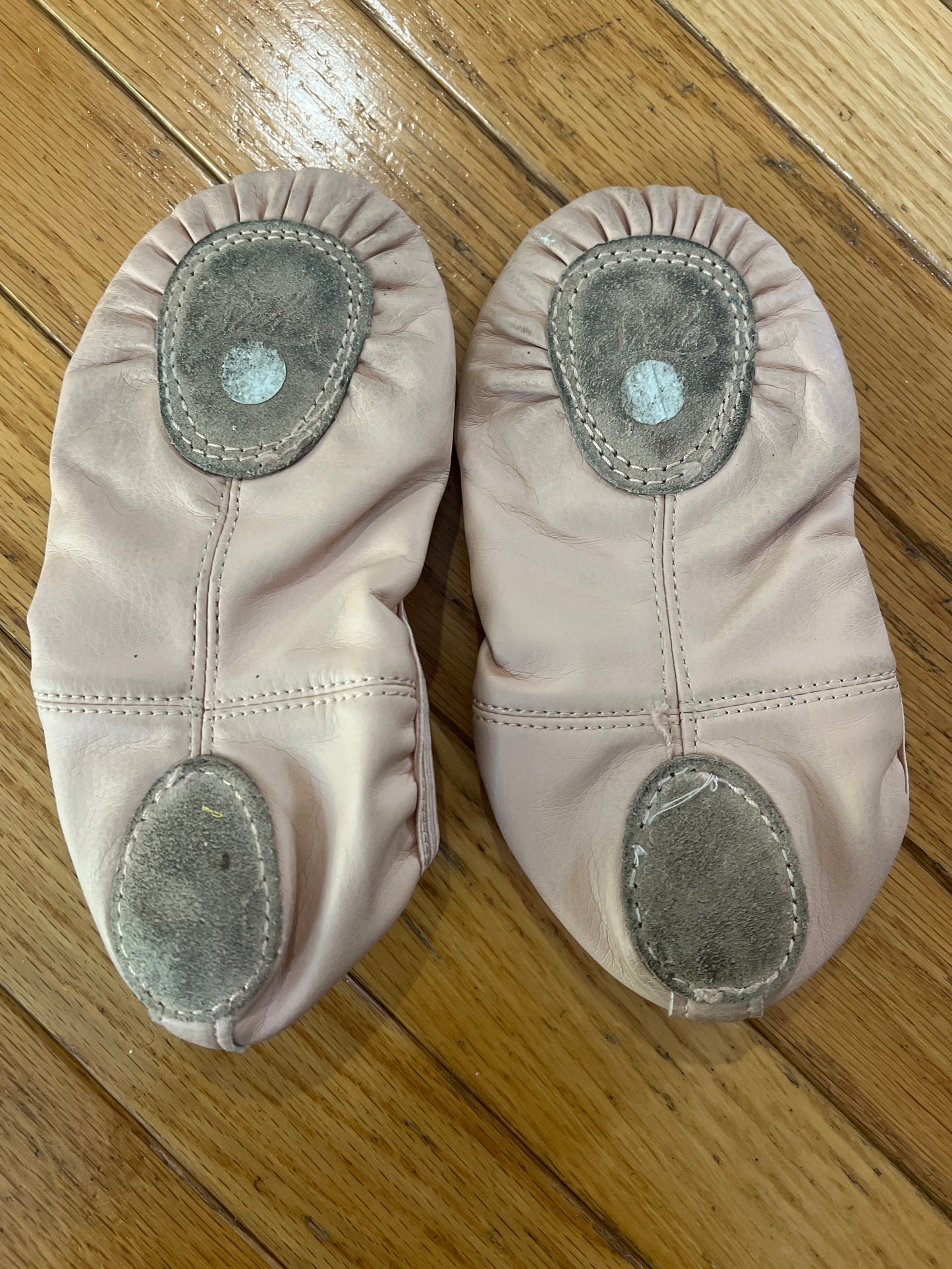 89A size 13 Stelle ballet shoes