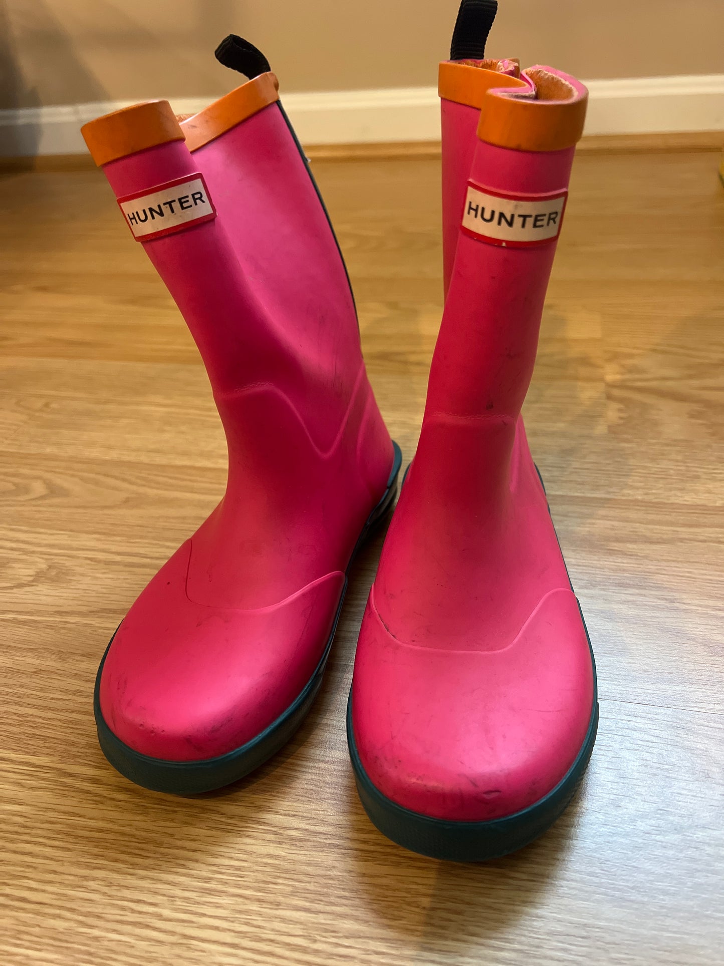 89A pink size 12 US (11UK) hunter rainboots GUC for scuffs