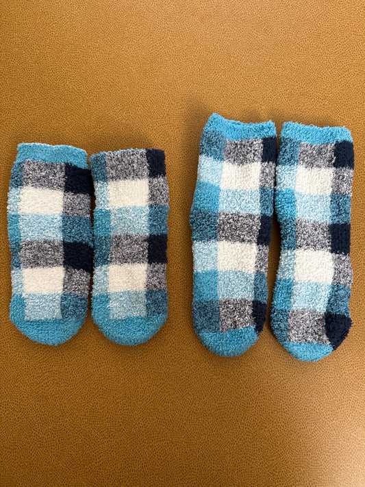 #87 Blue plaid fuzzy matching socks toddler & little kid sizes