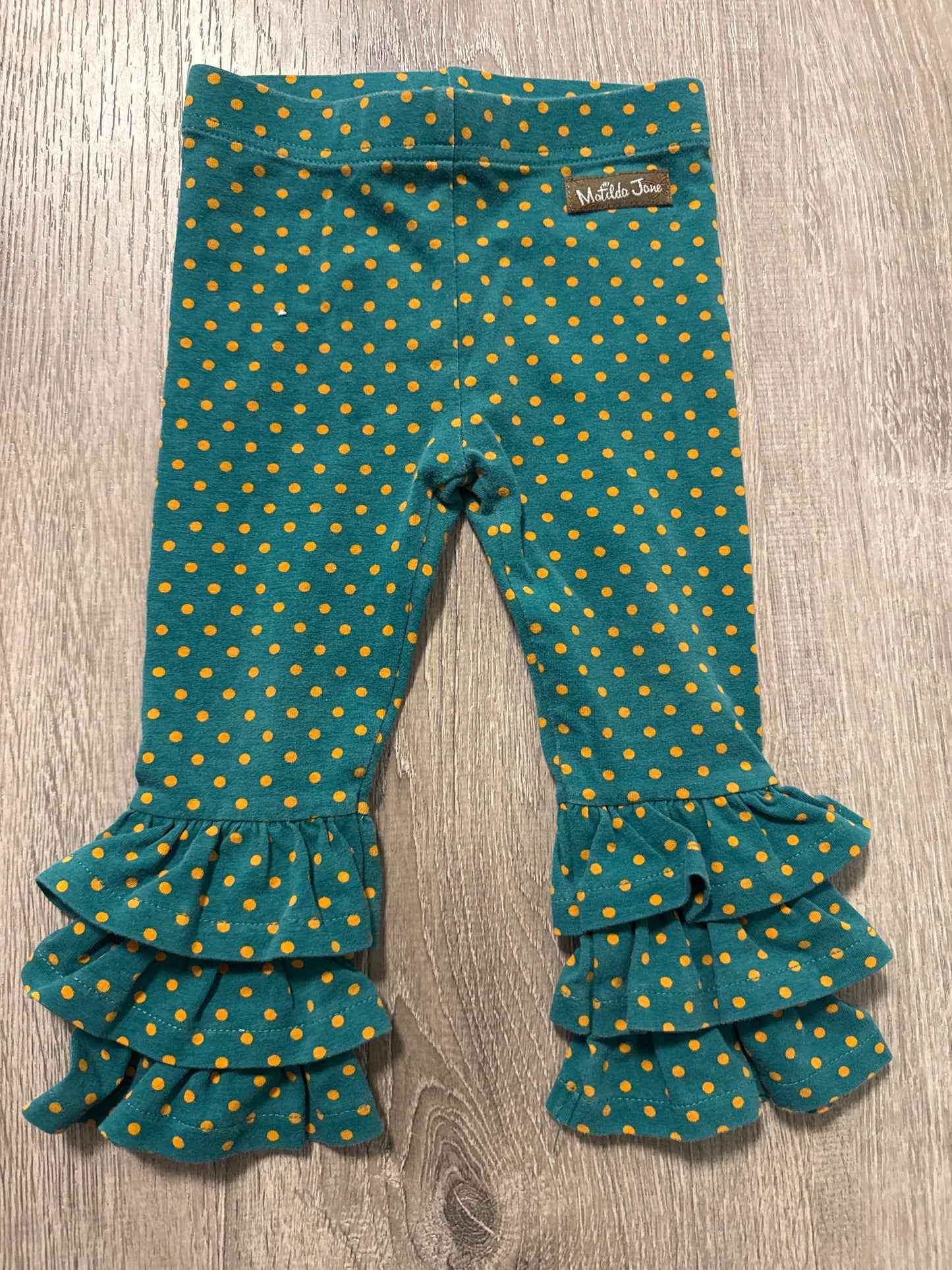 #149 Girls 12-18m Green and gold Matilda Jane ruffle leggingd