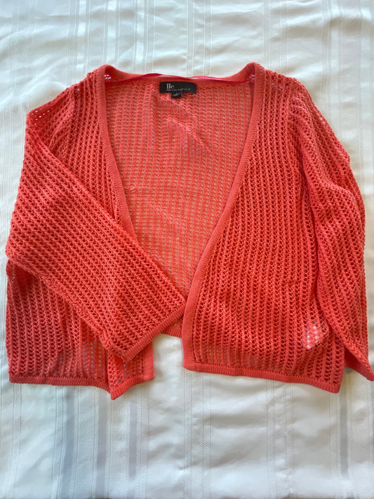 #57  Women’s large BE shrug EUC