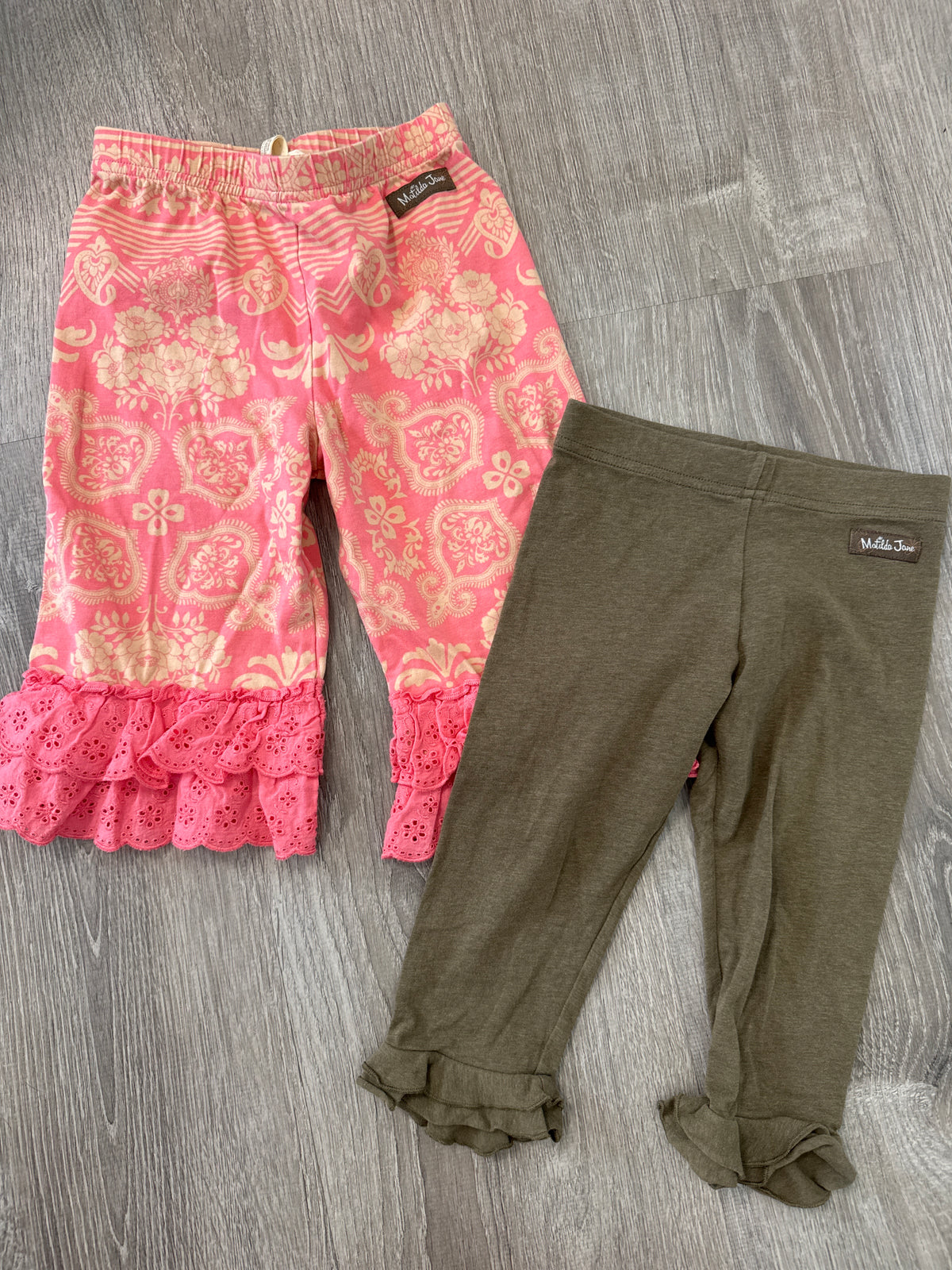 #149 Girls size 4 Matilda Jane leggings