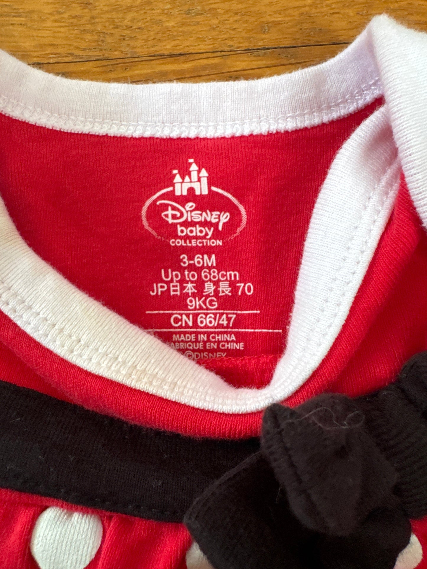 Seller #127 Girls Disney onsie 3-6 mo