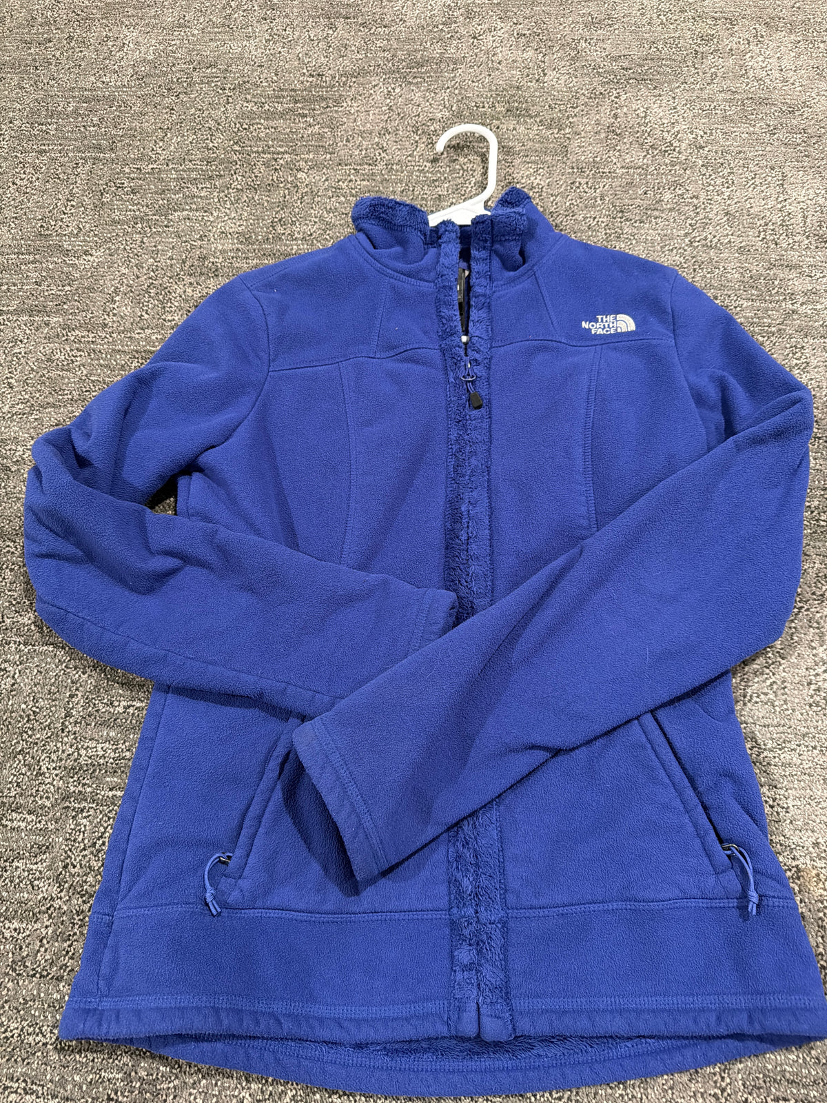 #133 Womens north face fleece jacket Small