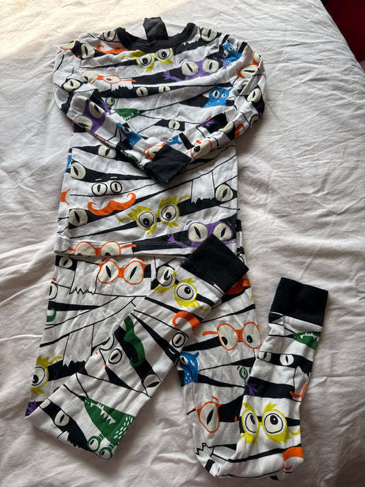 REDUCED Seller 161, size 4 Target Halloween jams