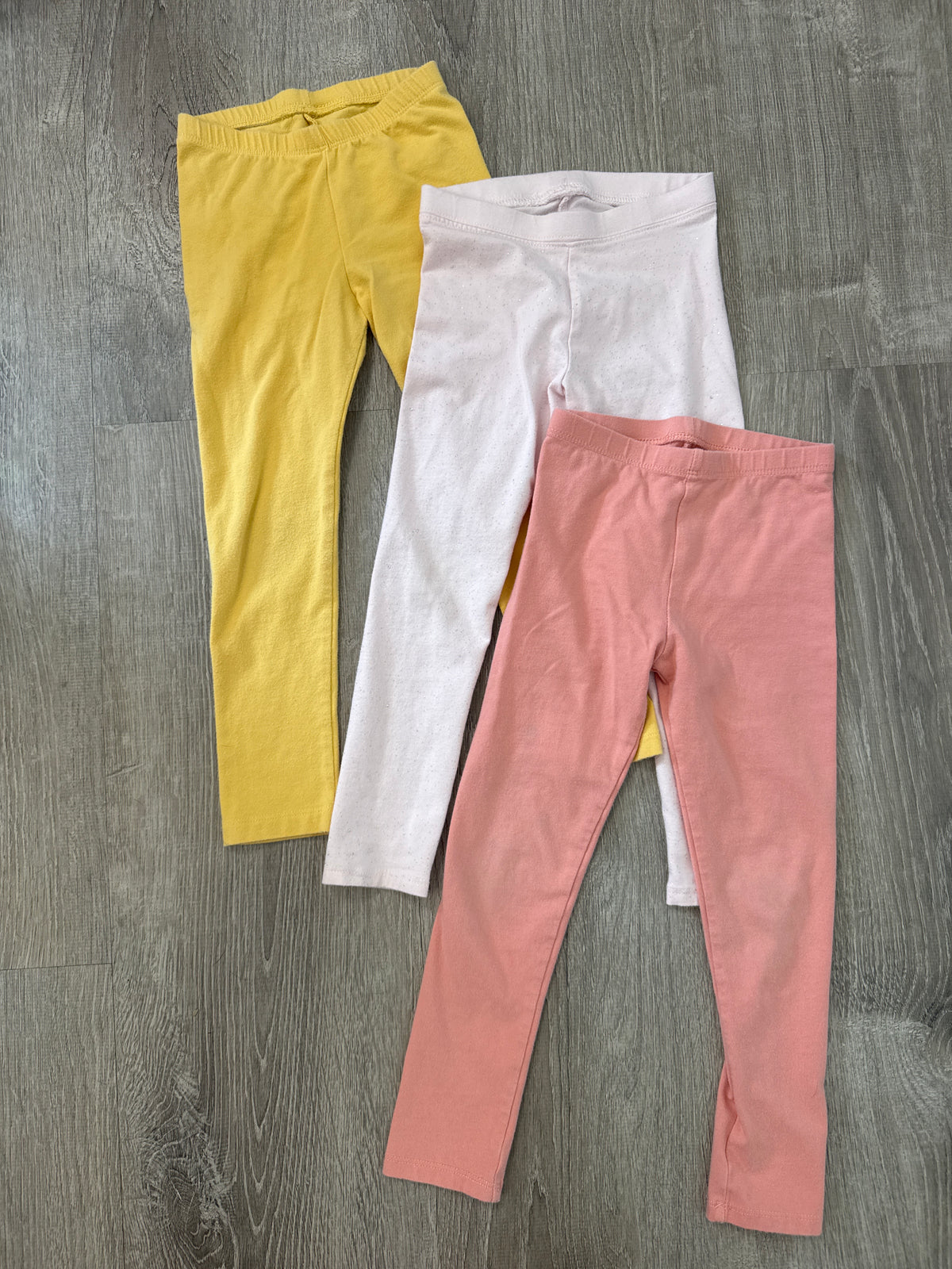 #149 Girls 4T cat and jack leggings