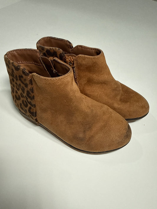 #64 C&J Cheetah Suede Booties GUC (toe wear) Size 10