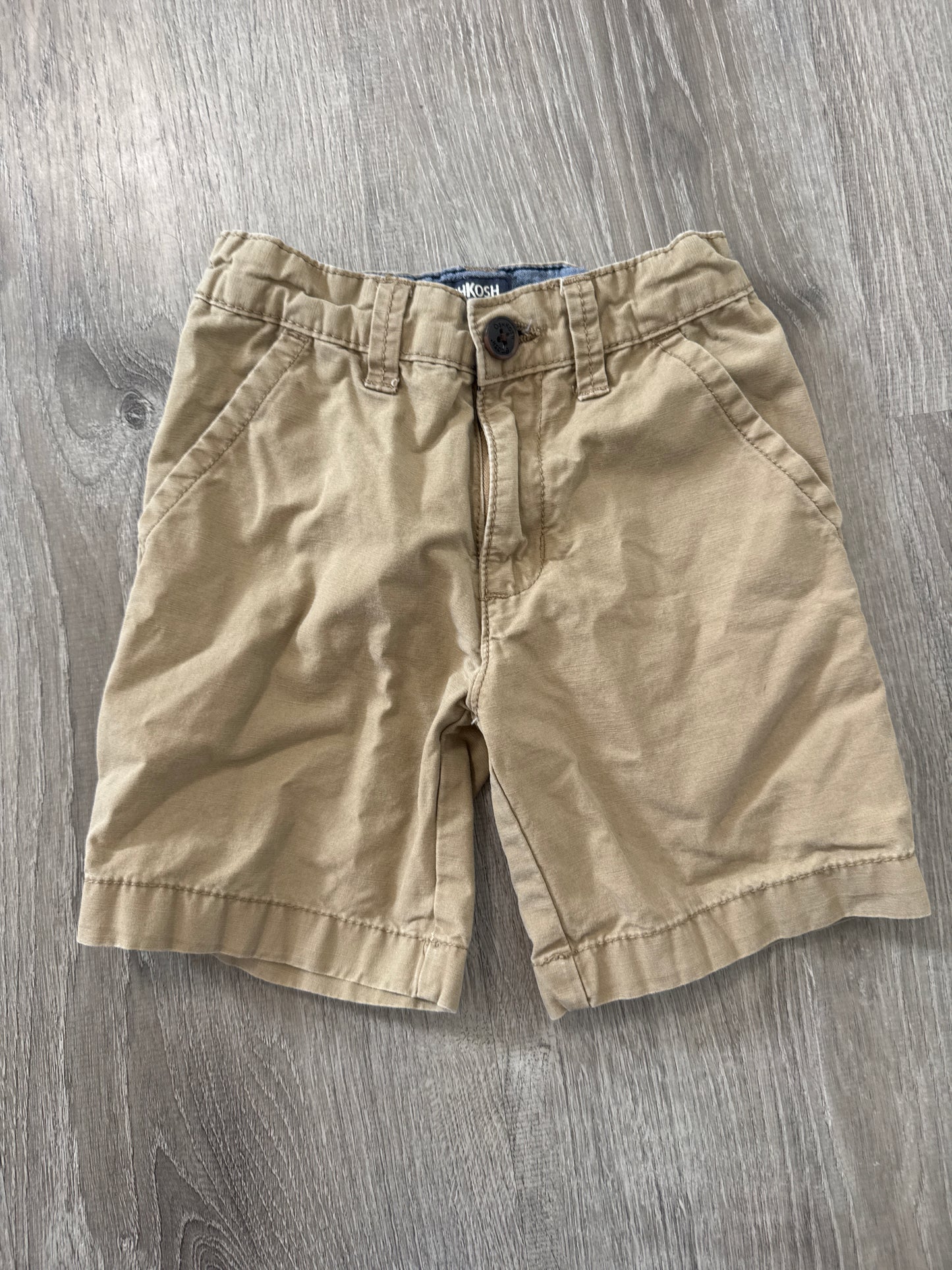 #149 Boys size 6 Oshkosh shorts