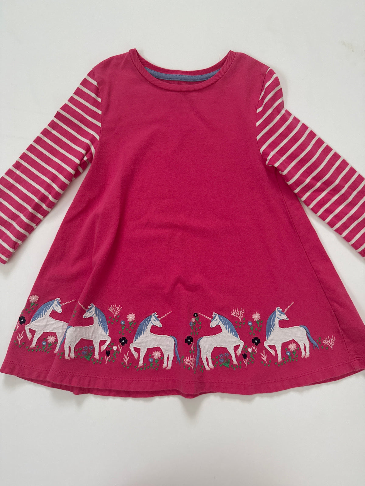 #64 Mini Boden Unicorn Dress Size 7-8 (fits like 5-6 IMO)has pen mark