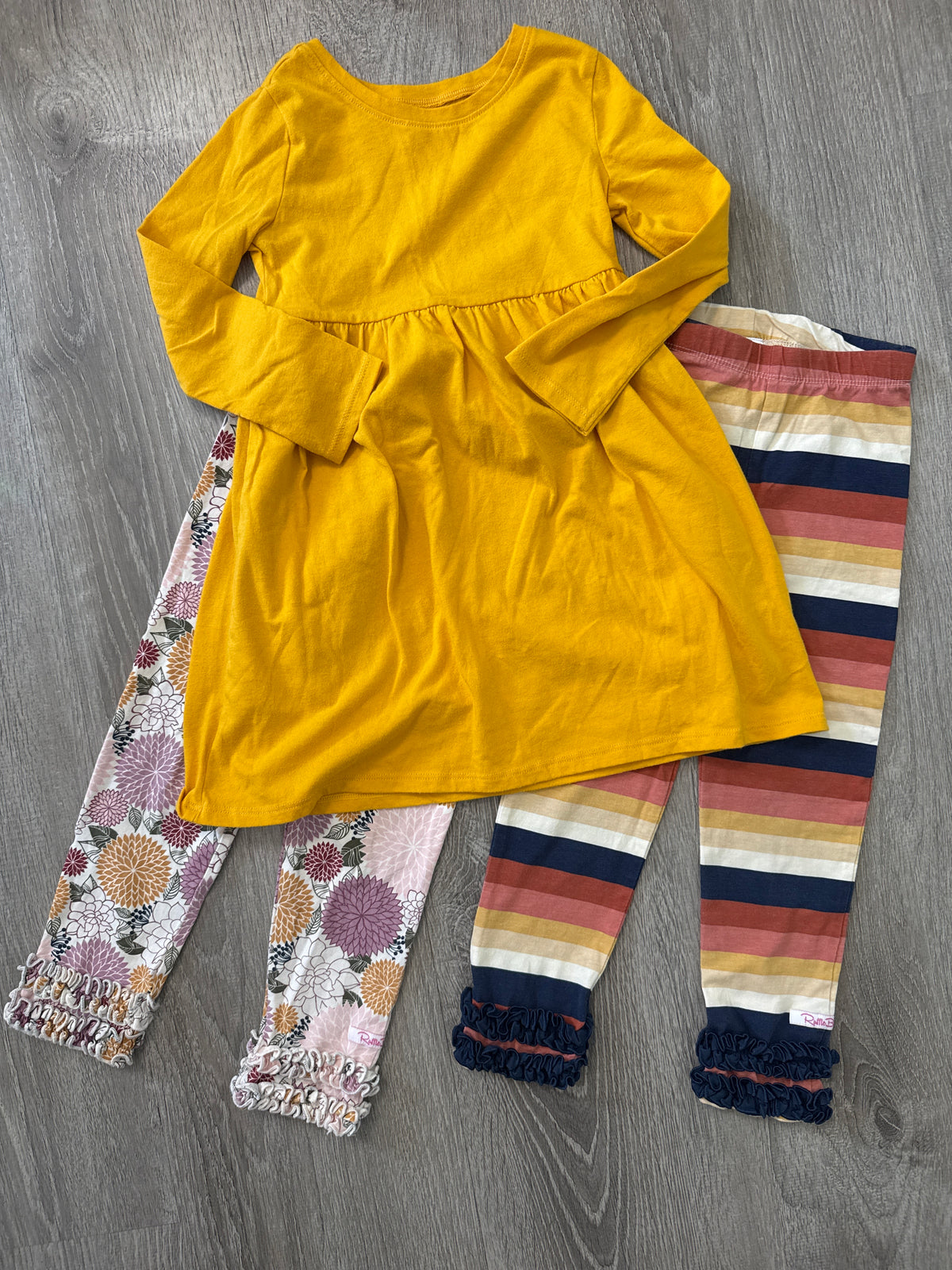 #149 Girls 4 rufflebutts leggings and gold old navy dress
