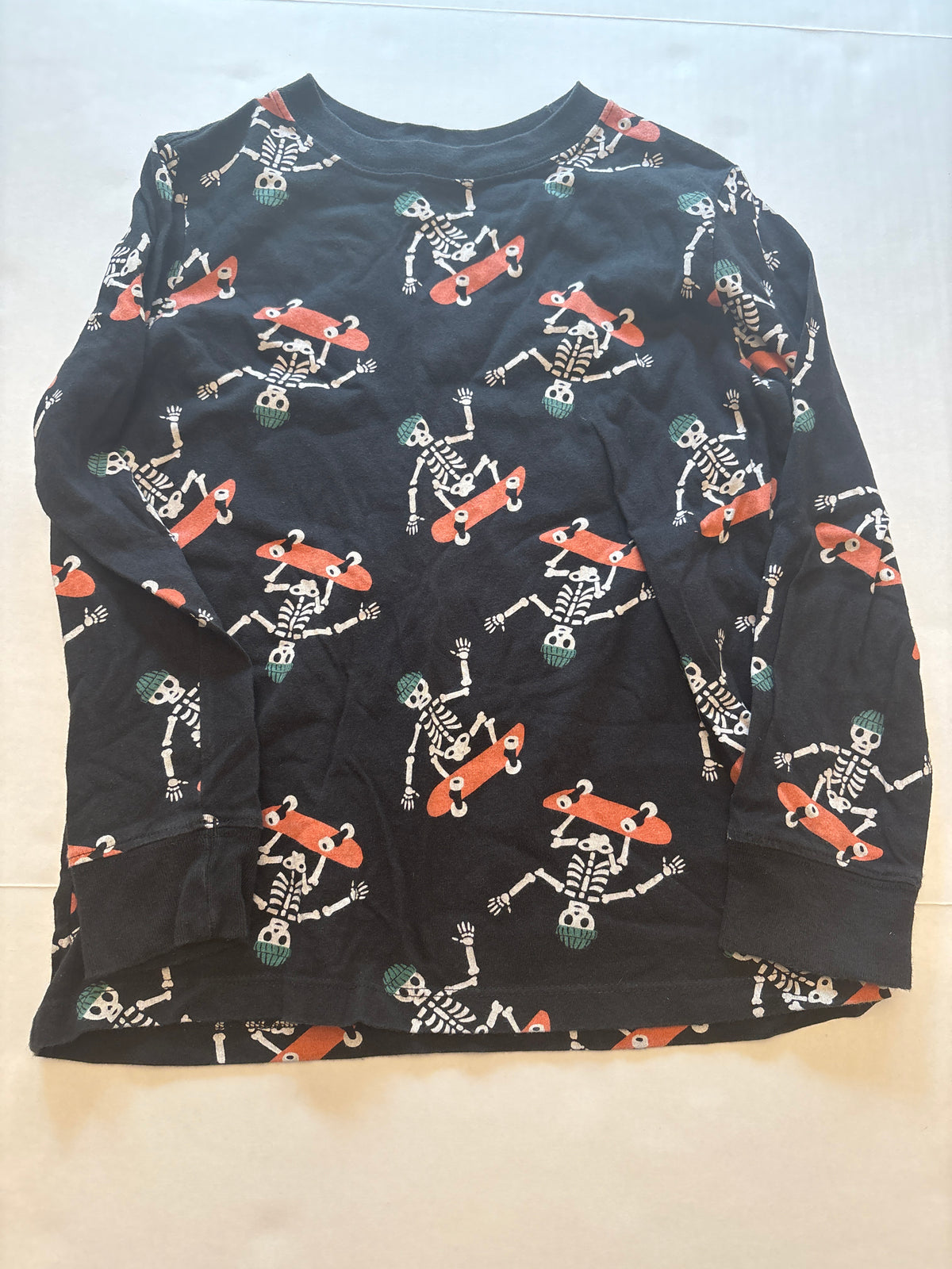 Seller 118 VGUC Boys Hanna Andersson skateboarding skeleton shirt. Size 6/7