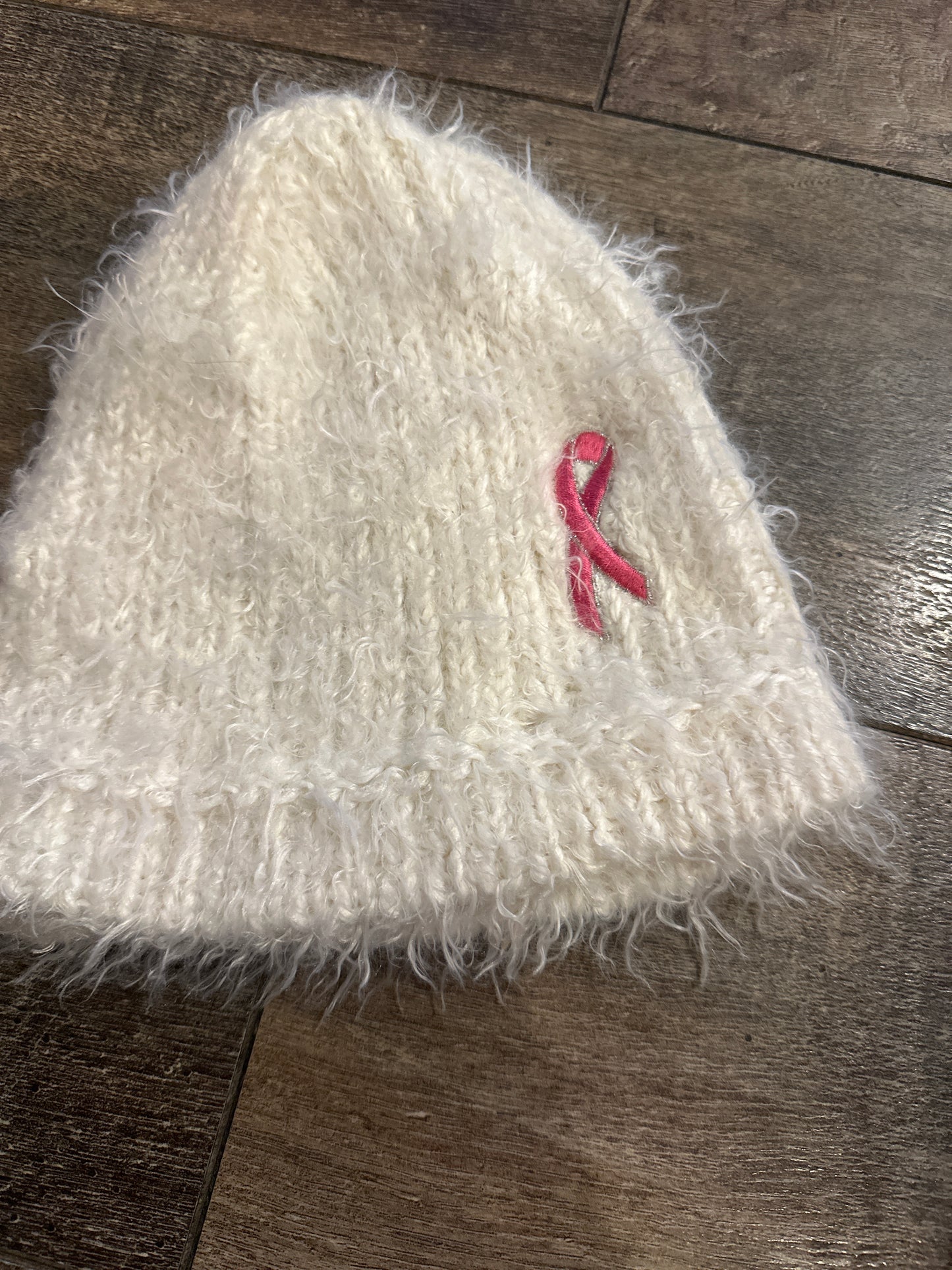 #81b Columbia one size women’s breast cancer hat- like new