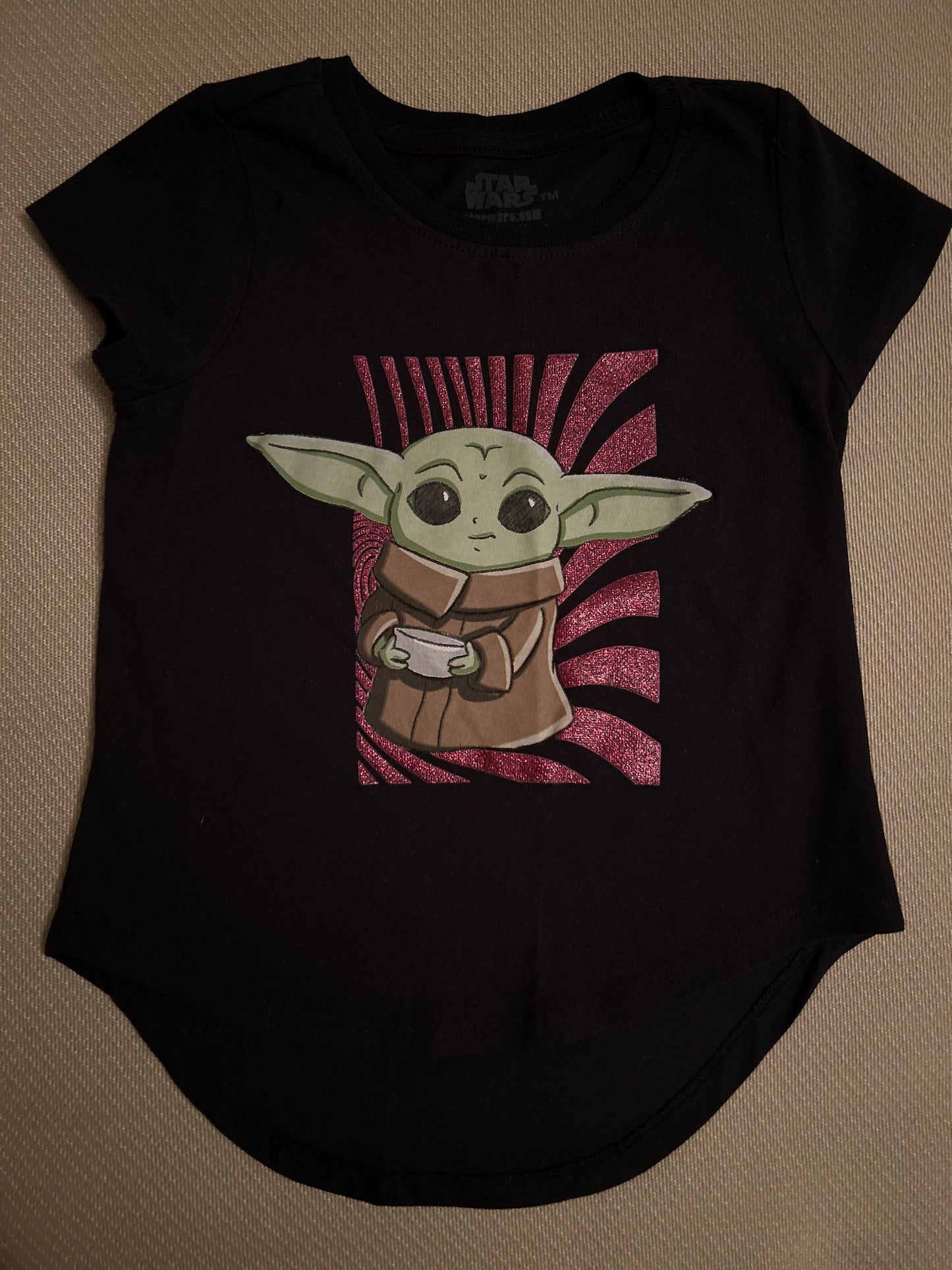 Star Wars Girls Baby Yoda tee/Size 6