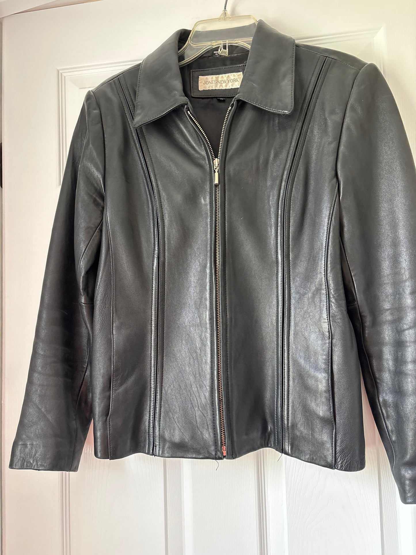 Reduced Seller #62 Women's Jones New York black leather jack sz Med