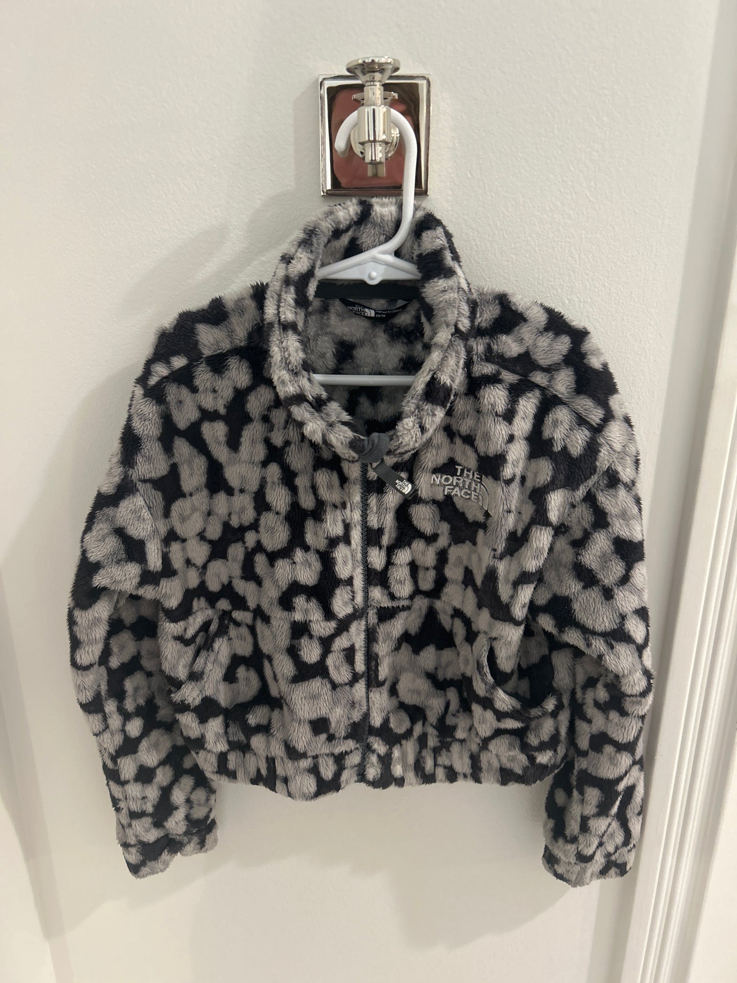 Seller #60 Girl's The North Face Osilito Jacket, Size XS/6