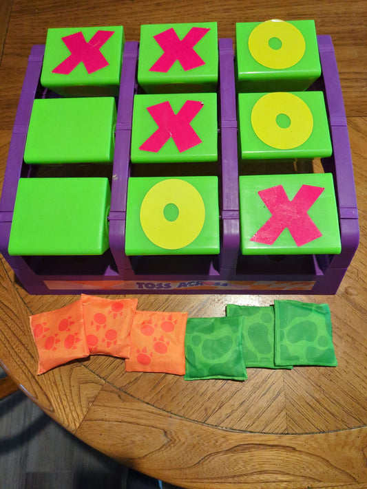 Seller 123 - Toss Across Tic Tac Toe - reduced