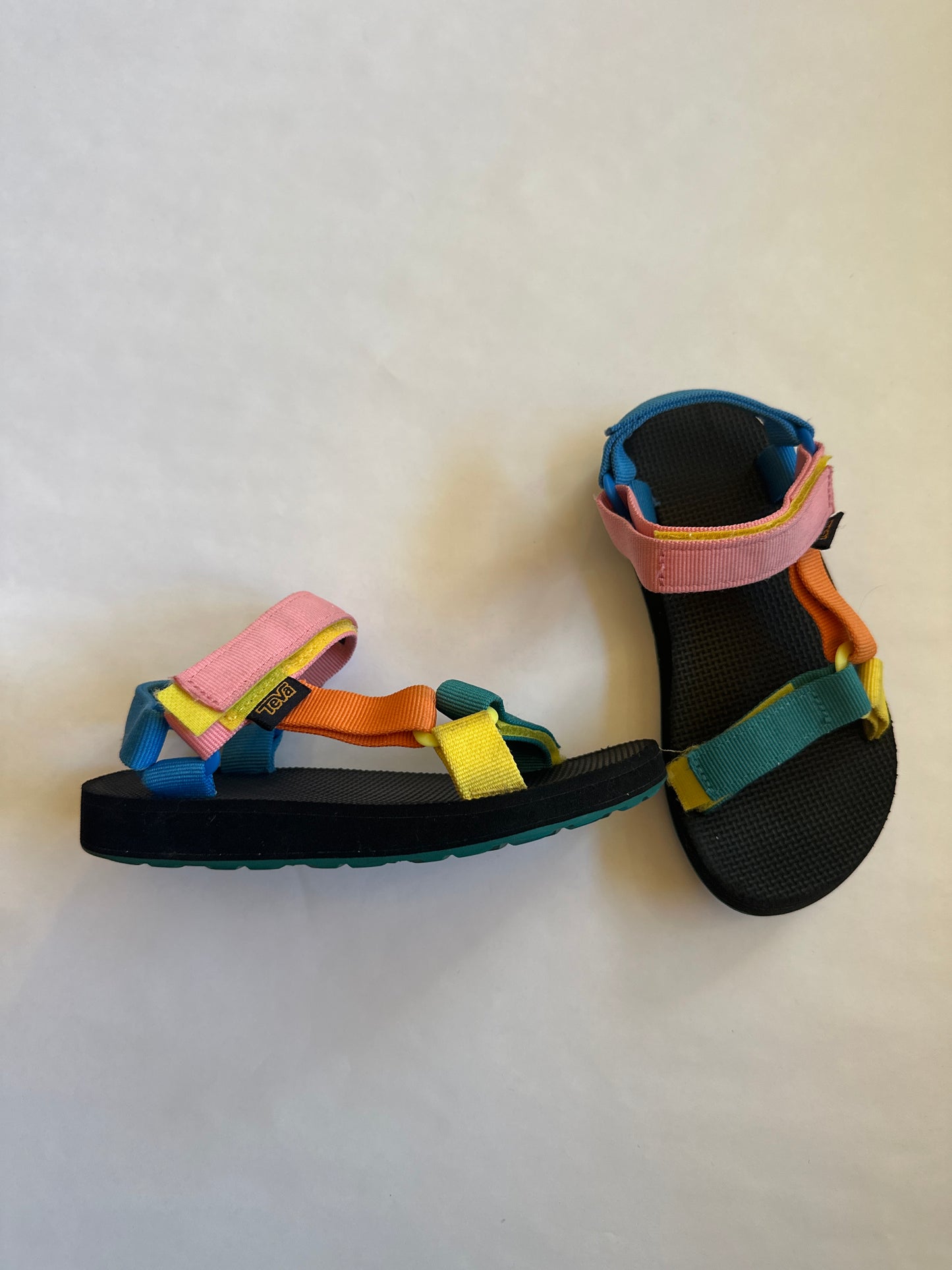 #10 | little girls/unisex size 13 | Teva sandals | multicolor