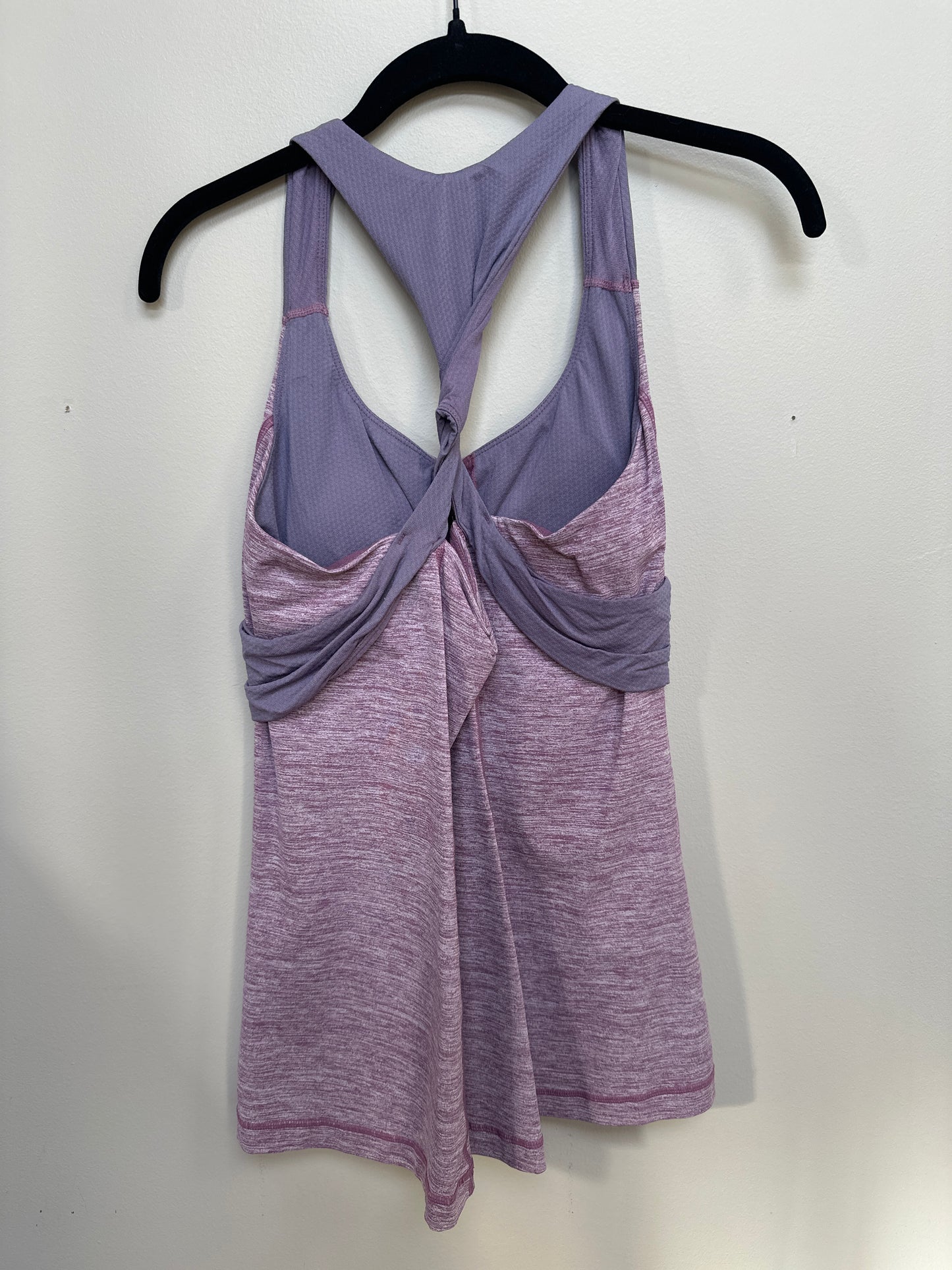 #130 Lululemon Sz 10 Twist Back Tank Lavendar