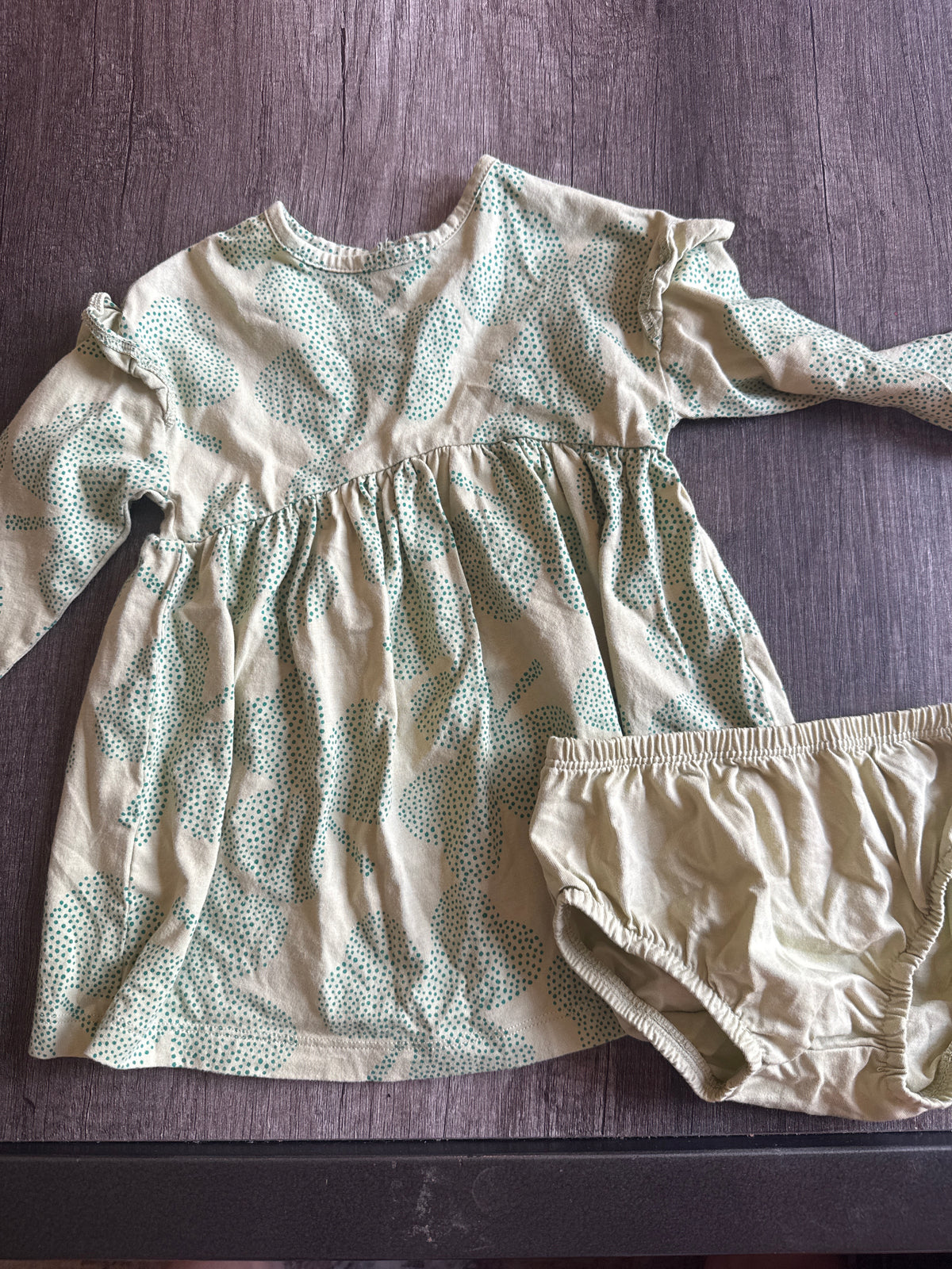 #145-  Size 12M St Patrick’s Dresd