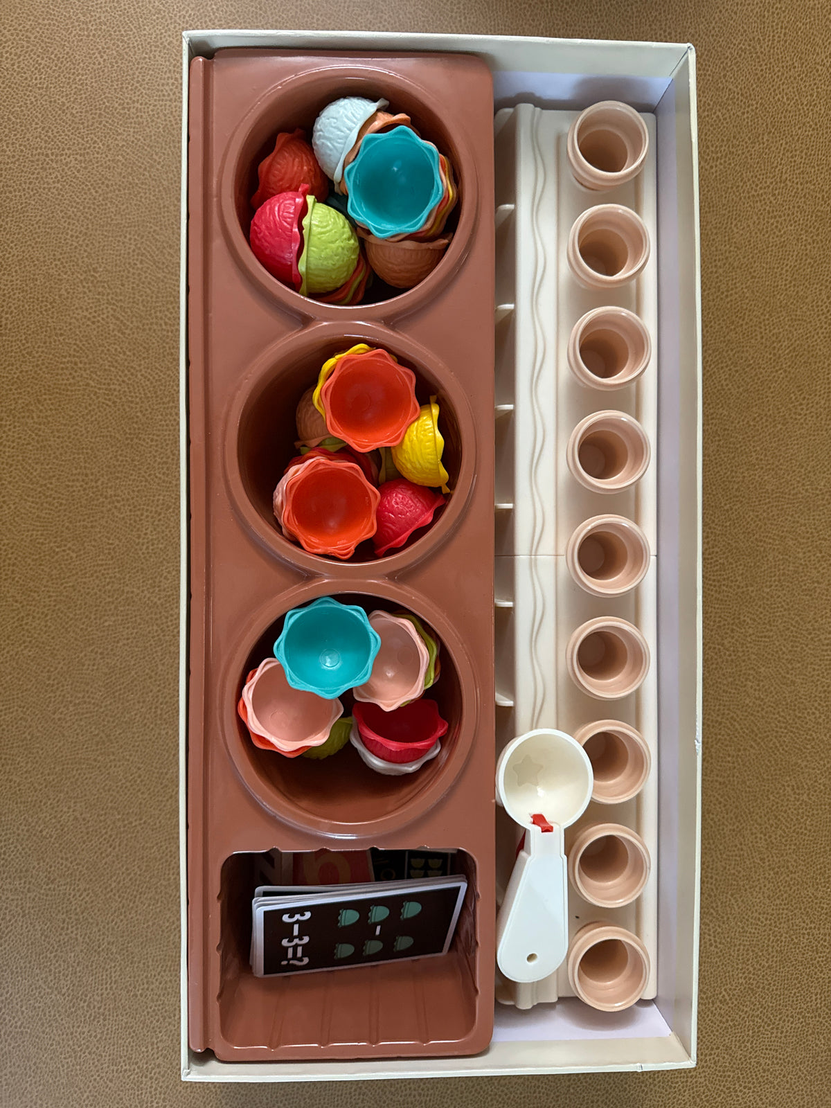 #87 Ice cream scoop counting toy/game