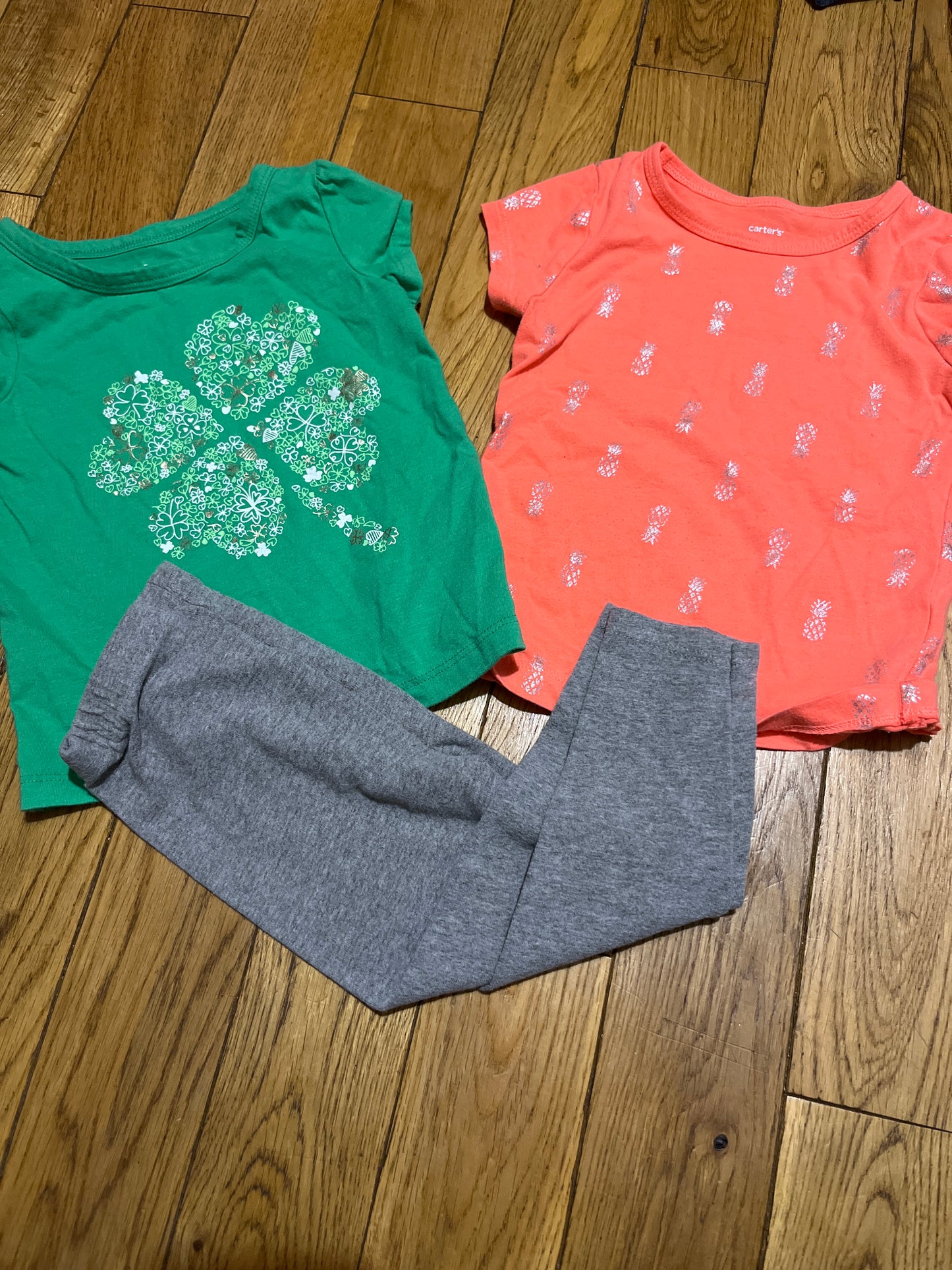 Seller 67 - shamrock pineapple outfit  2