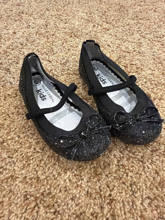 #47, Girls size 6 black sparkly shoes