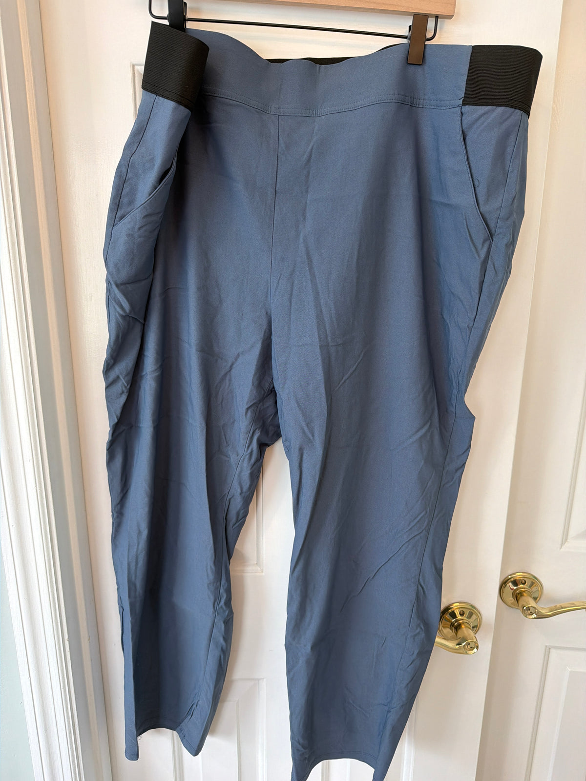 #47 women’s pull on dress pants. Vera wang. 2x