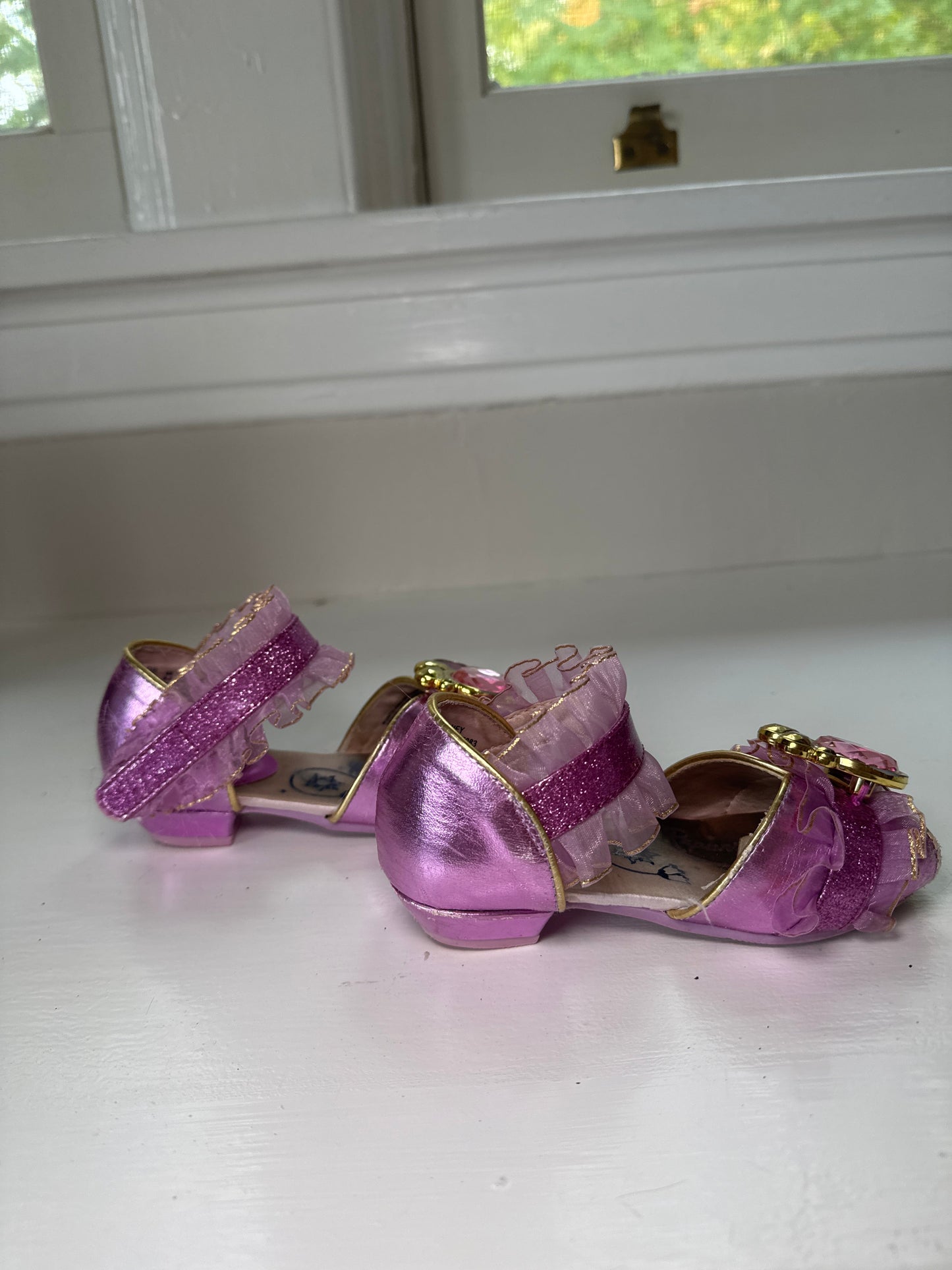 Seller #127 Girls Rapunzel dress up shoes size 7/8