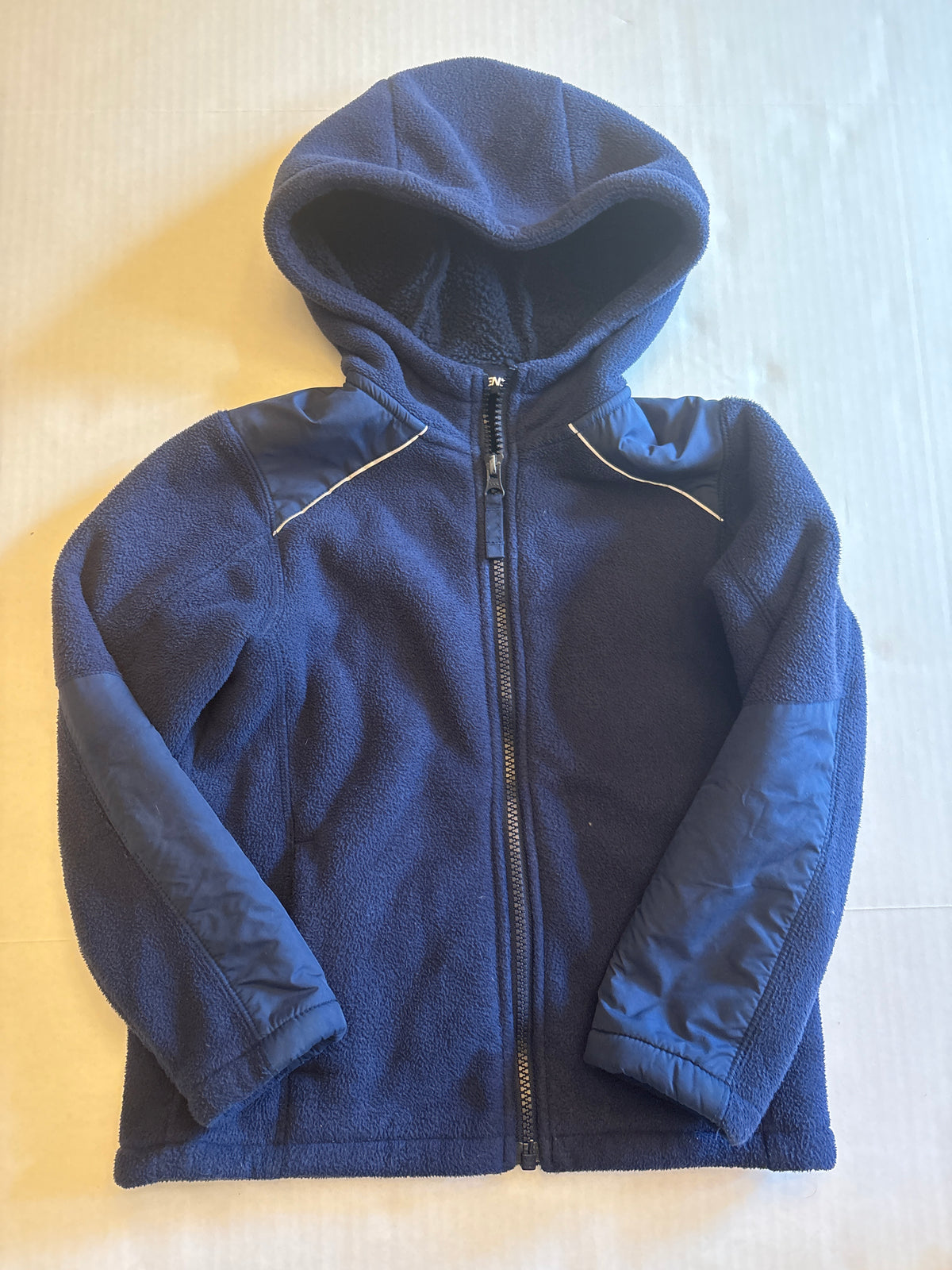 Seller 118 VGUC Boys Lands End fleece jacket Size 5/6