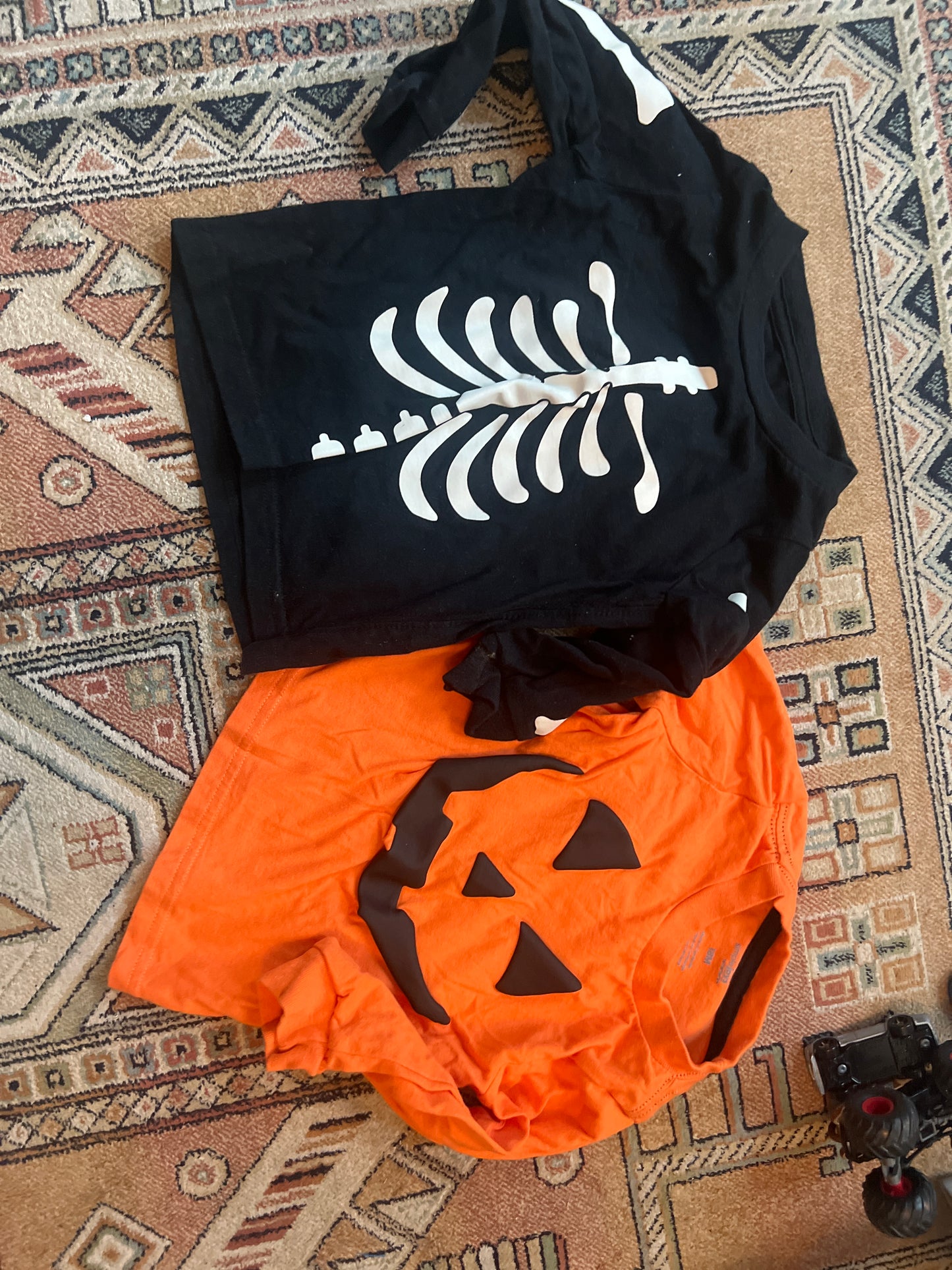 80b 18 mo Halloween long sleeve tee shirt bundle